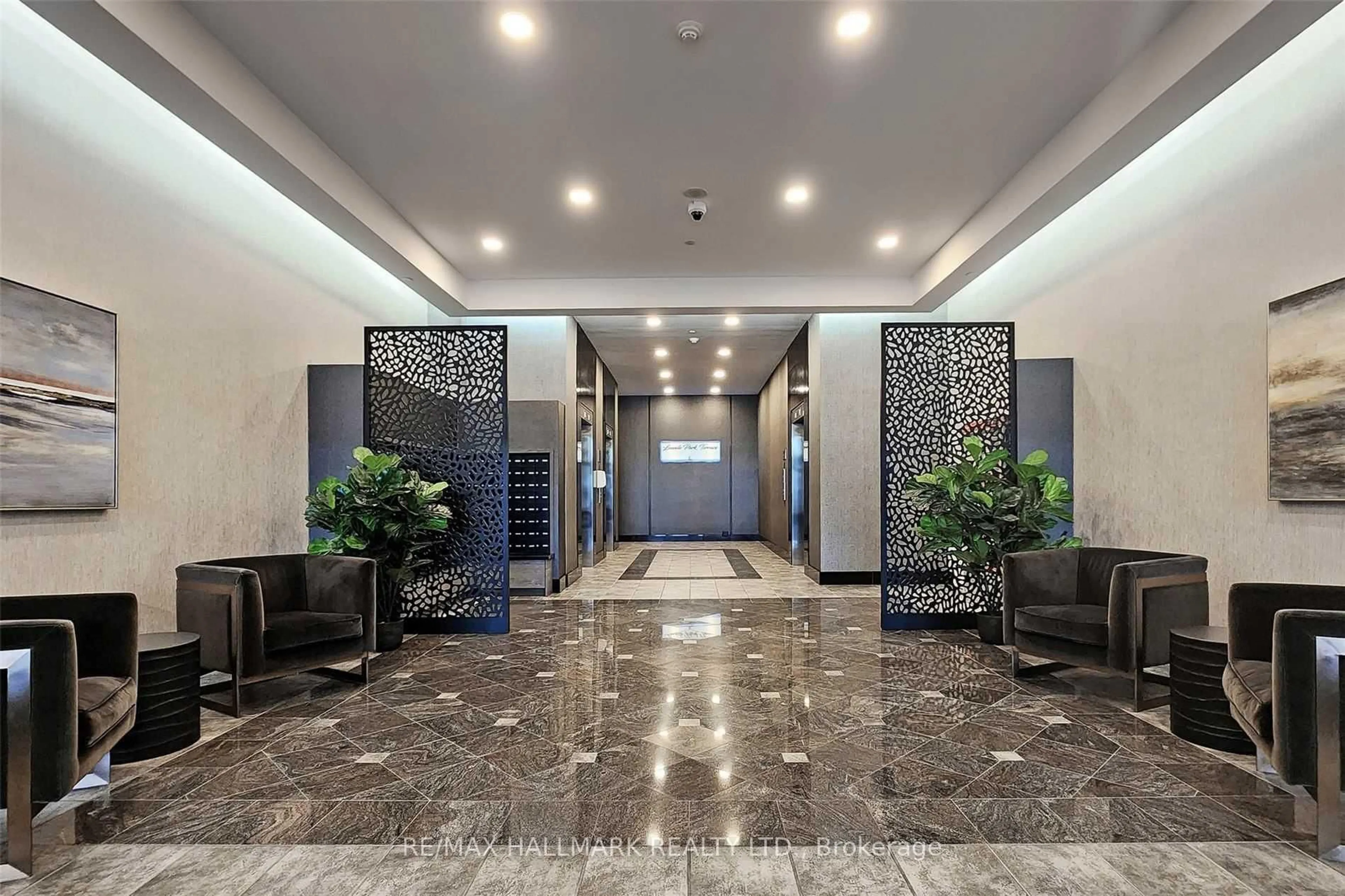 Lobby for 1 Leaside Park Dr, Toronto Ontario M4H 1R1