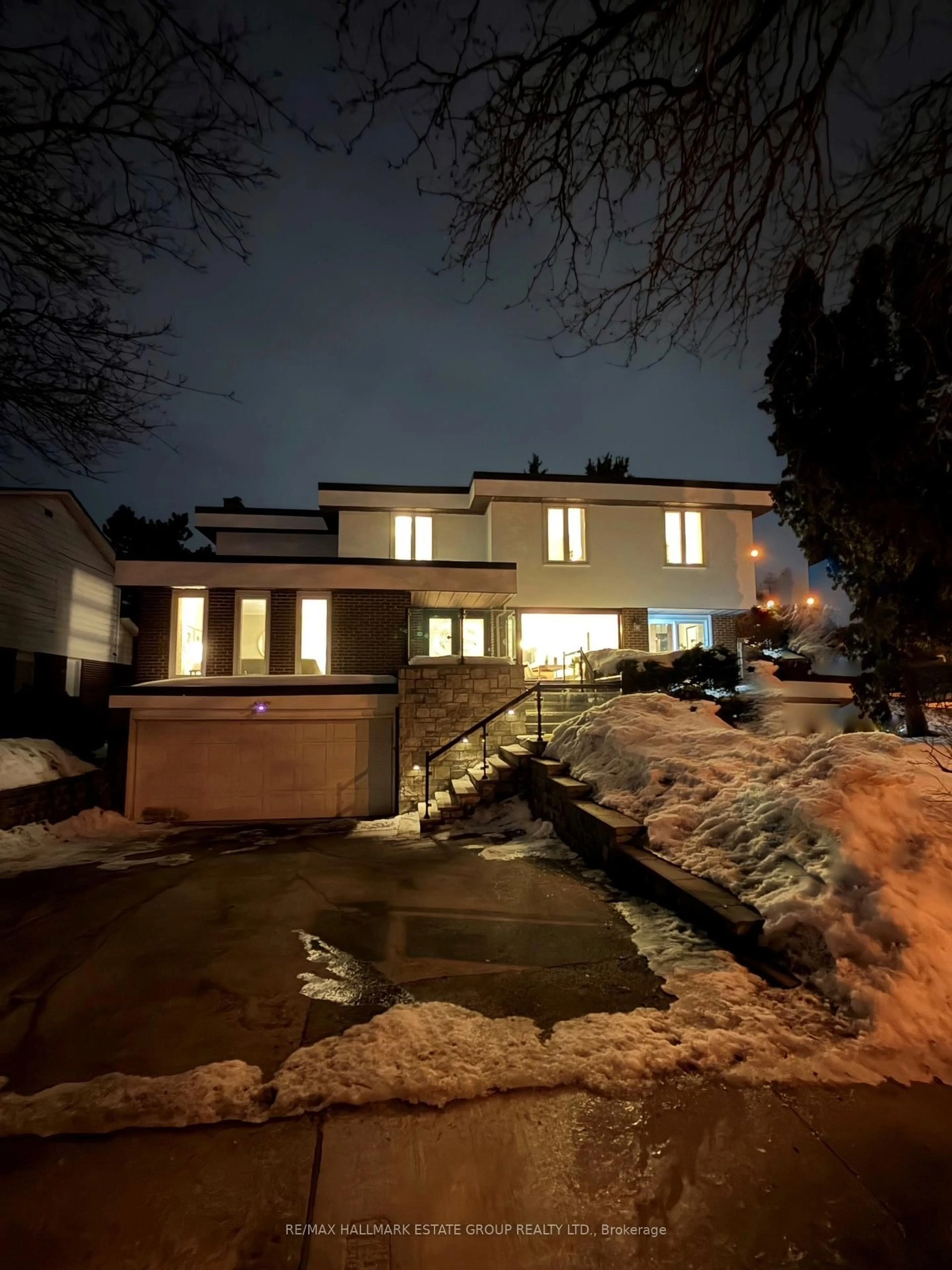 Unknown for 55 Longwood Dr, Toronto Ontario M3B 1T9