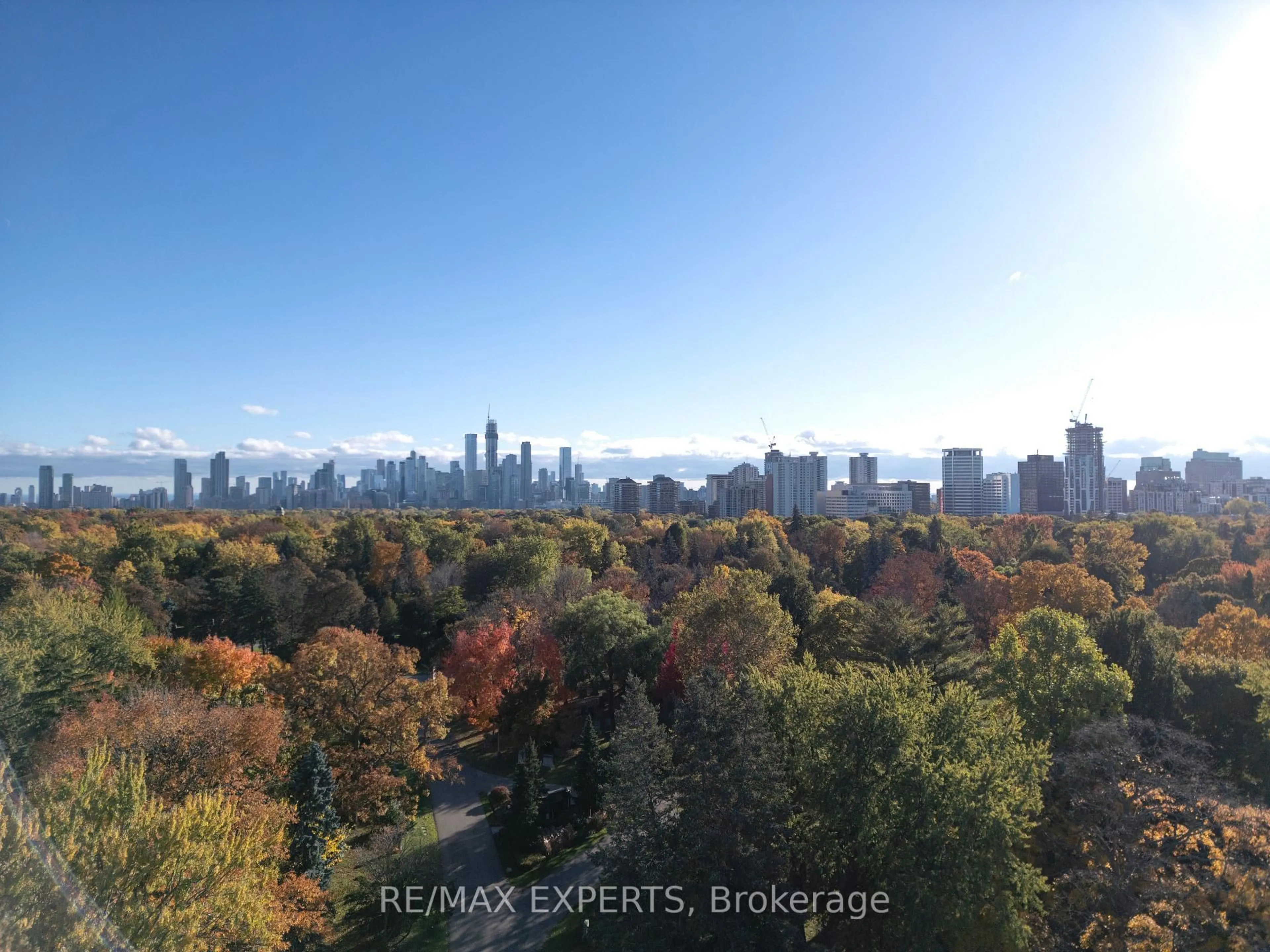 A pic from outside/outdoor area/front of a property/back of a property/a pic from drone, city buildings view from balcony for 319 Merton St #1008, Toronto Ontario M4S 1A5