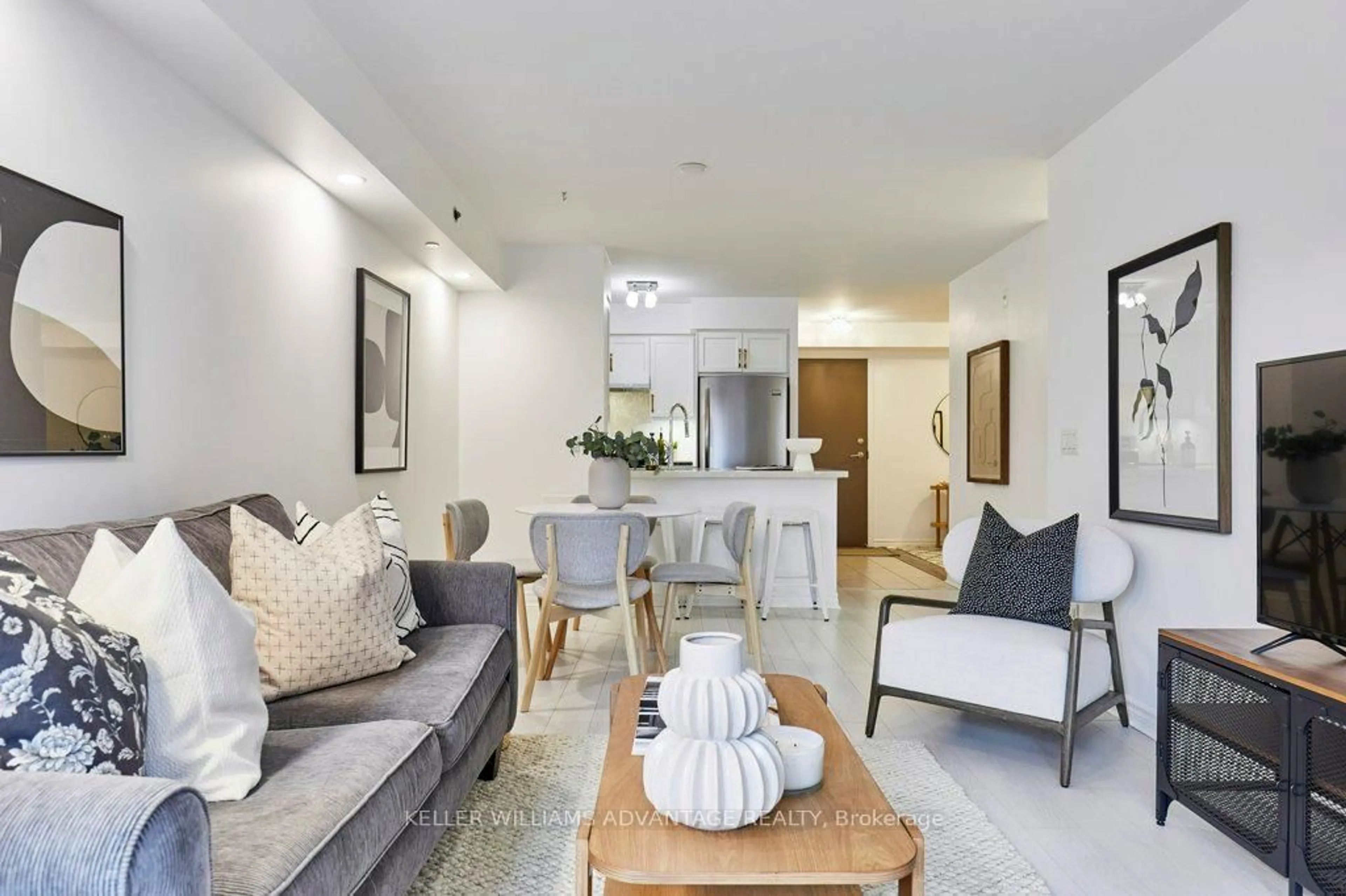 Living room with furniture, unknown for 35 Saranac Blvd #224, Toronto Ontario M6A 2G4