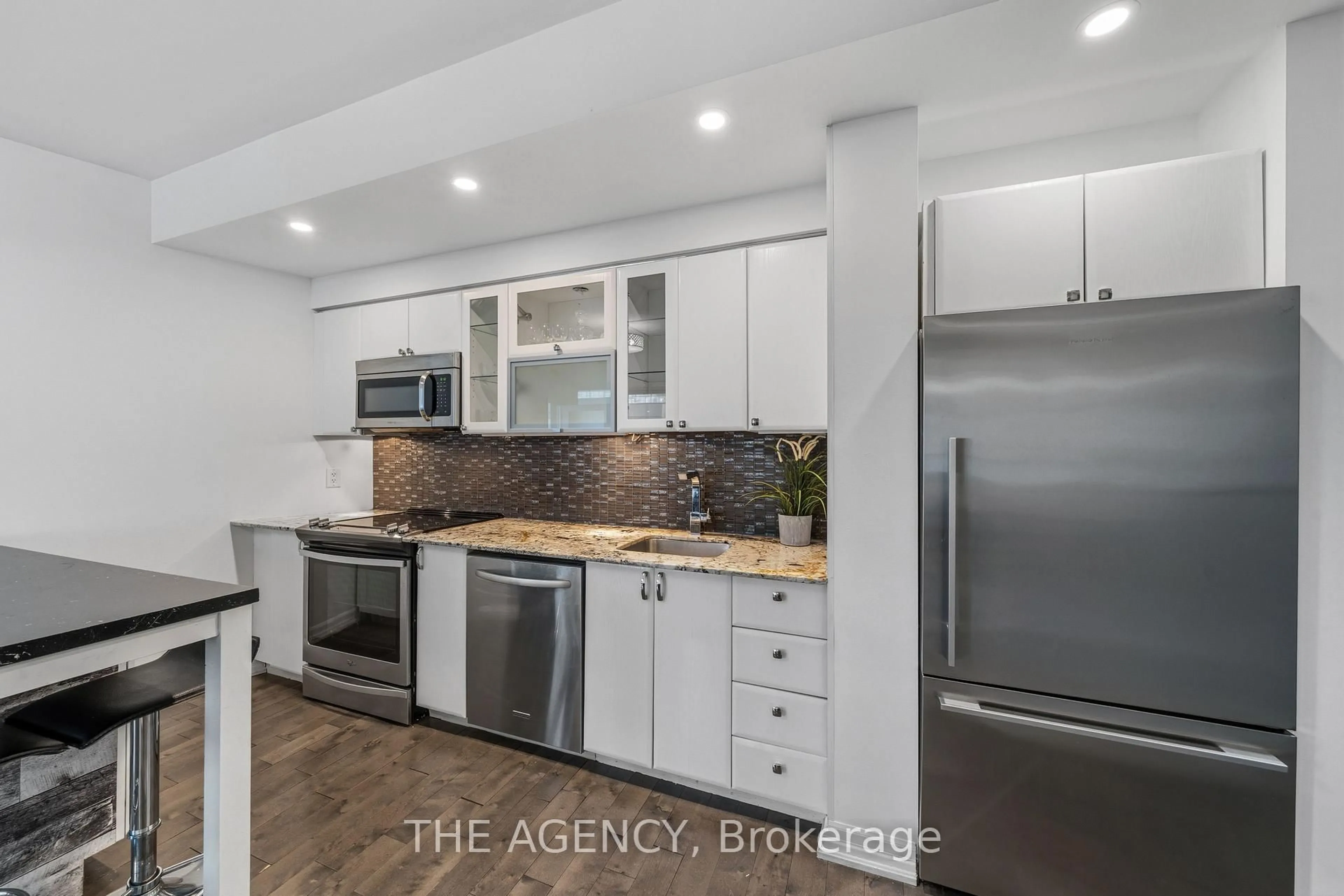 Open concept kitchen, unknown for 150 E Liberty St #413, Toronto Ontario M6K 3R5