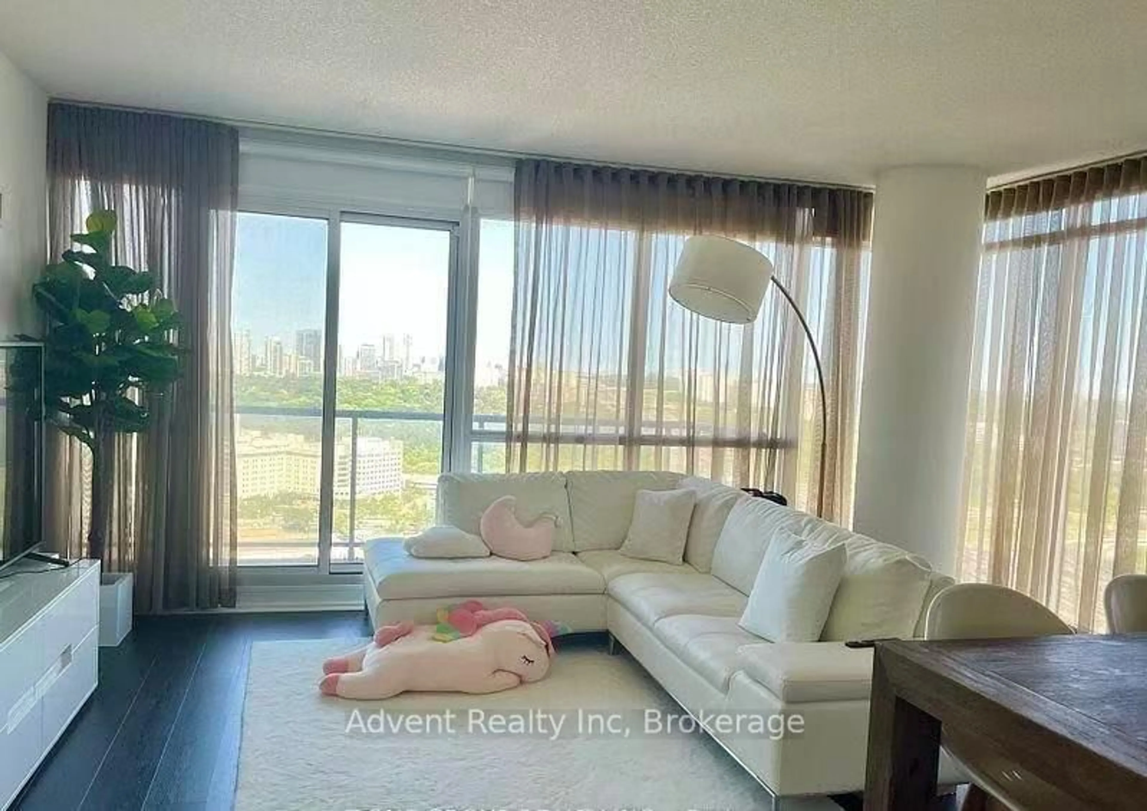 Living room with furniture, unknown for 121 Mcmahon Dr #3208, Toronto Ontario M2K 0C1