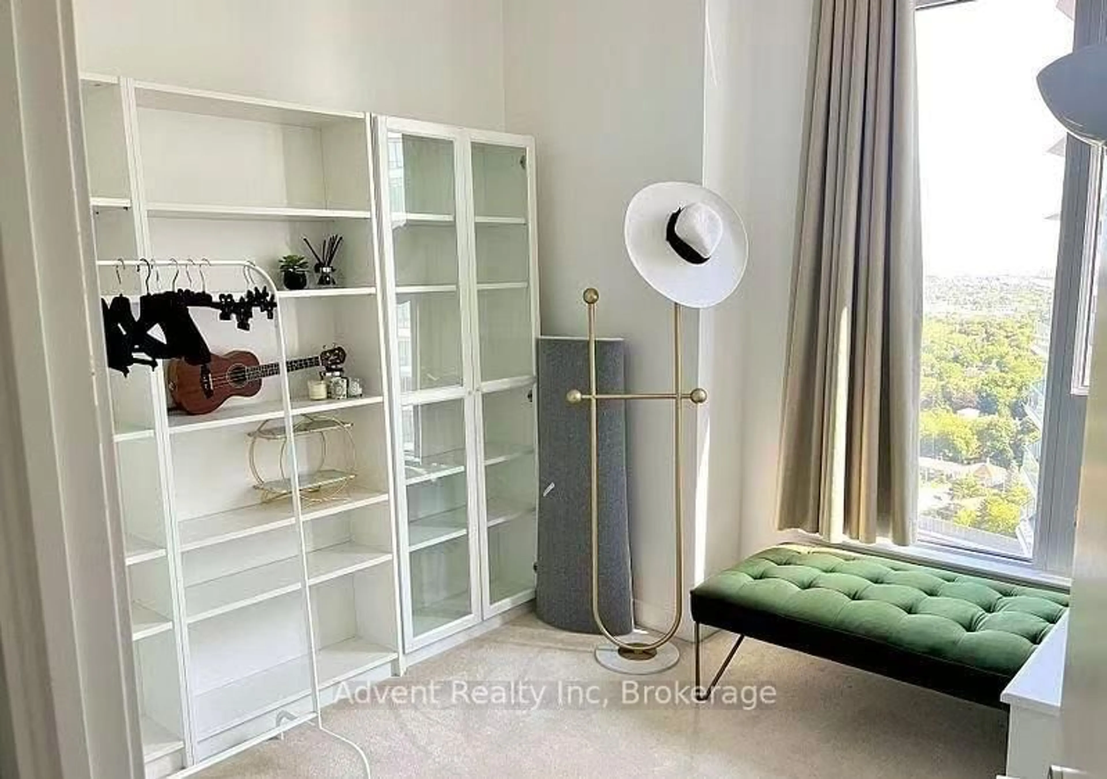 A pic of a room for 121 Mcmahon Dr #3208, Toronto Ontario M2K 0C1