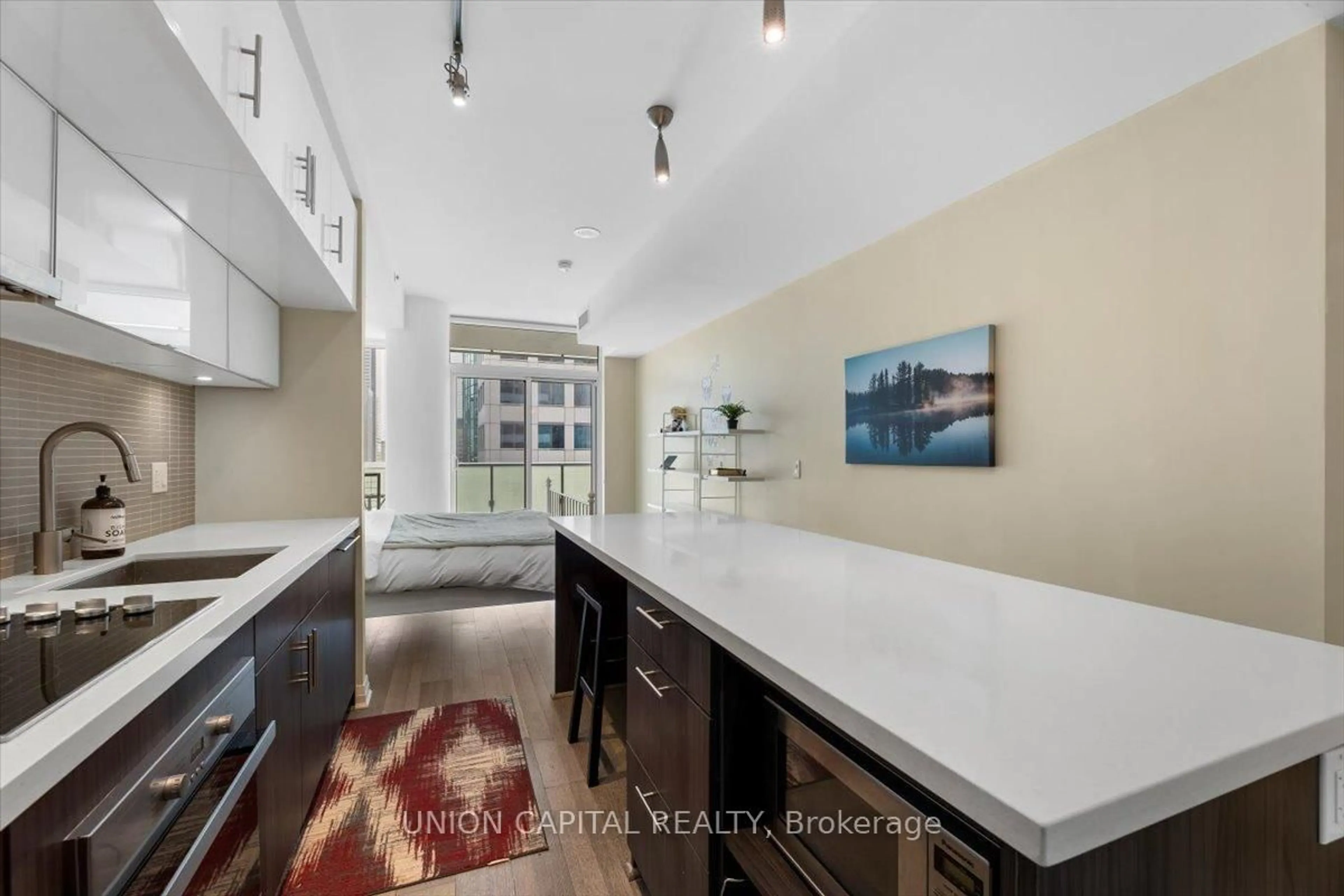 Open concept kitchen, ceramic/tile floor for 8 Mercer St #2803, Toronto Ontario M5V 0C4