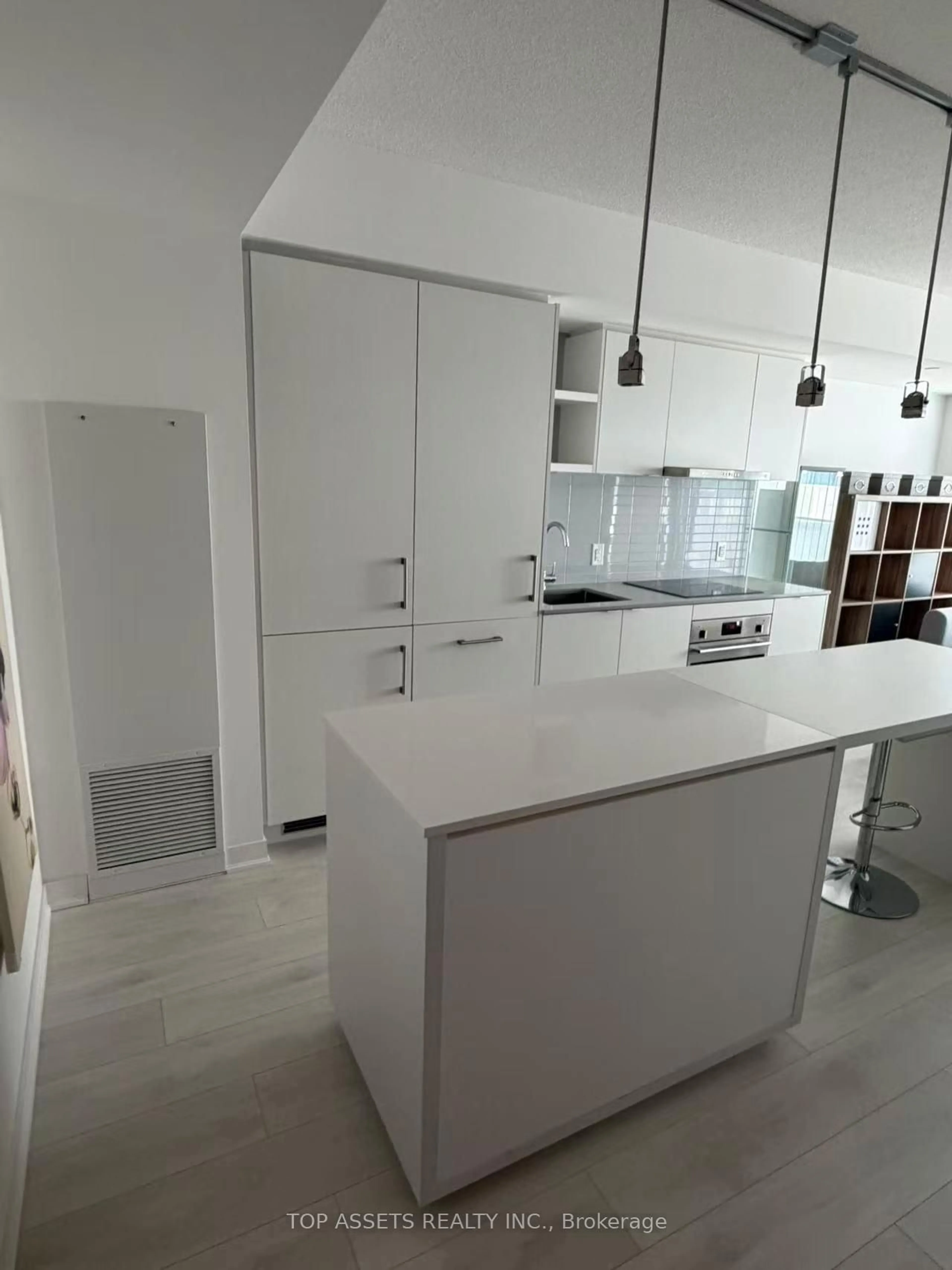 Unknown for 88 Harbour St #4601, Toronto Ontario M5J 0C3