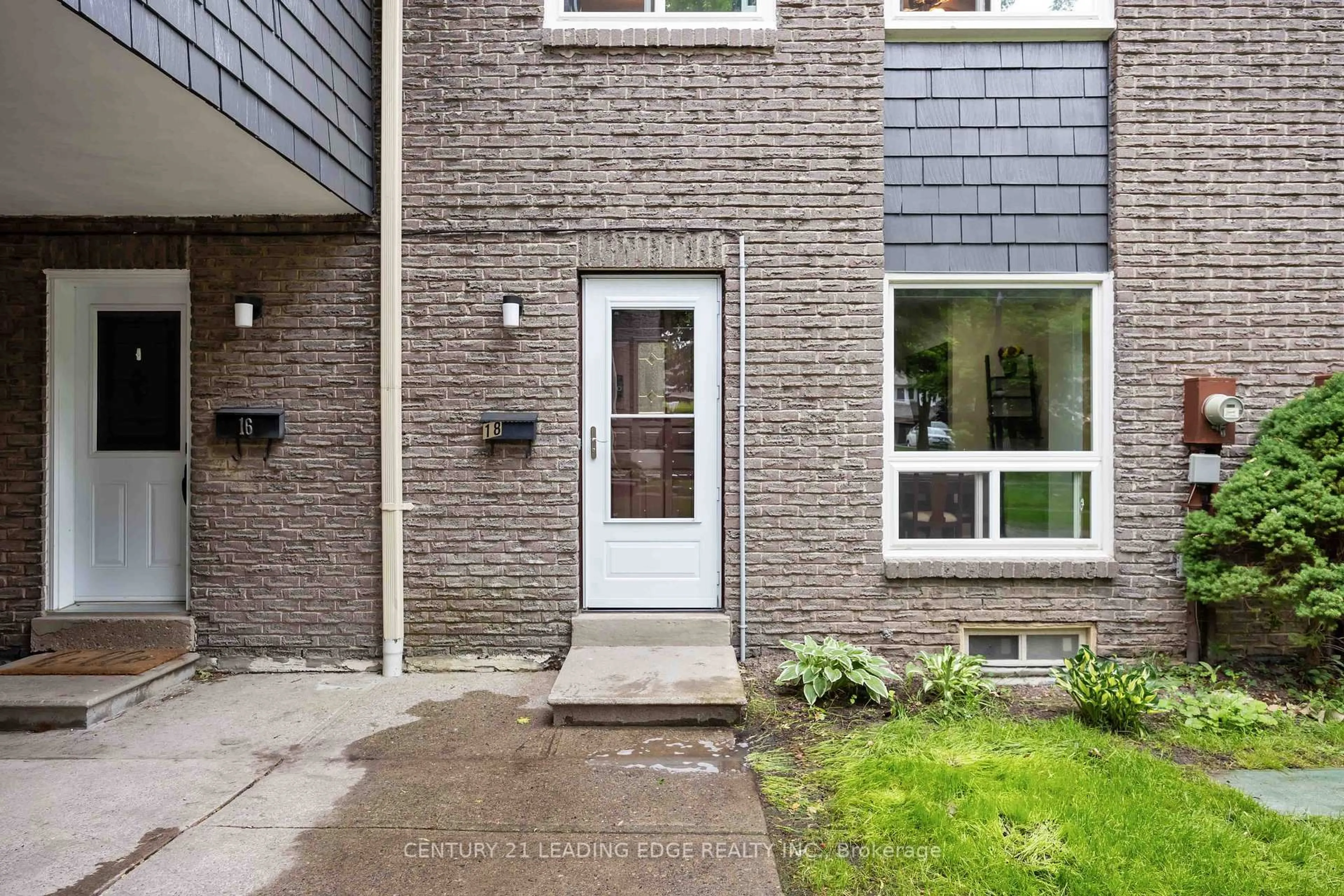 Home with brick exterior material, street for 18 Rock Fern Way, Toronto Ontario M2J 4N2