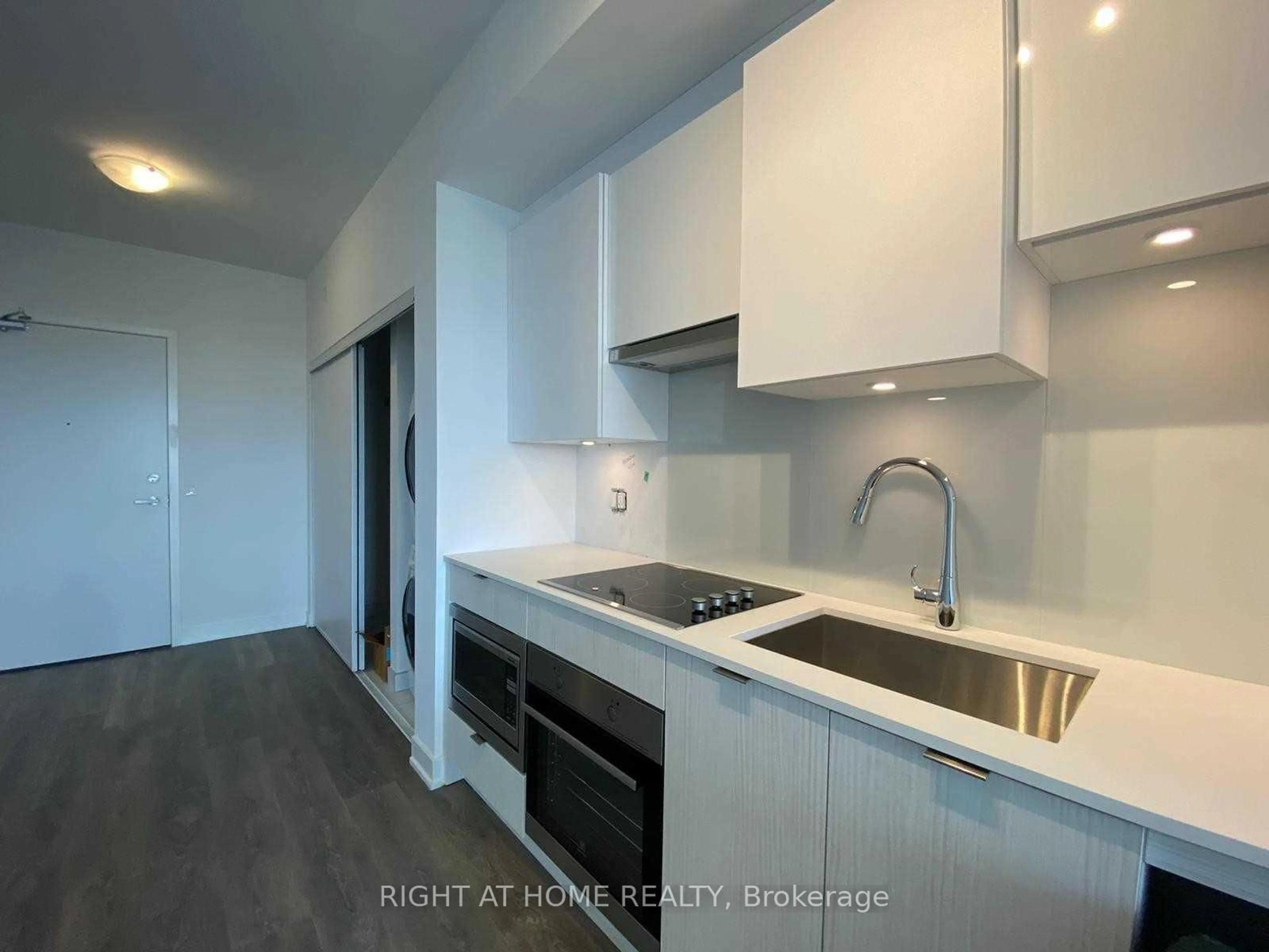 Standard kitchen, unknown for 99 Broadway Ave #2912, Toronto Ontario M4P 0E3