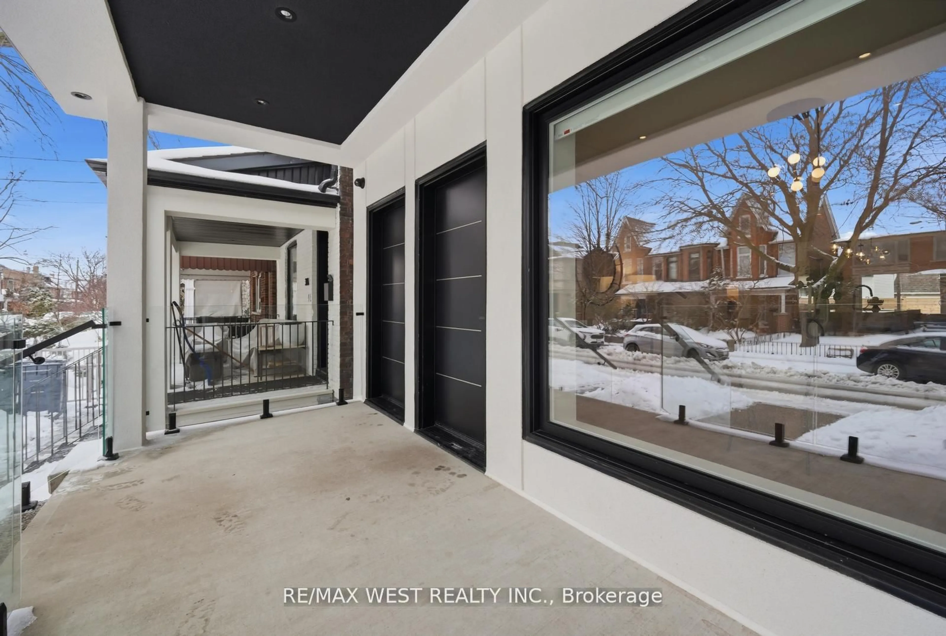 Indoor entryway for 390 St Clarens Ave, Toronto Ontario M6H 3W3