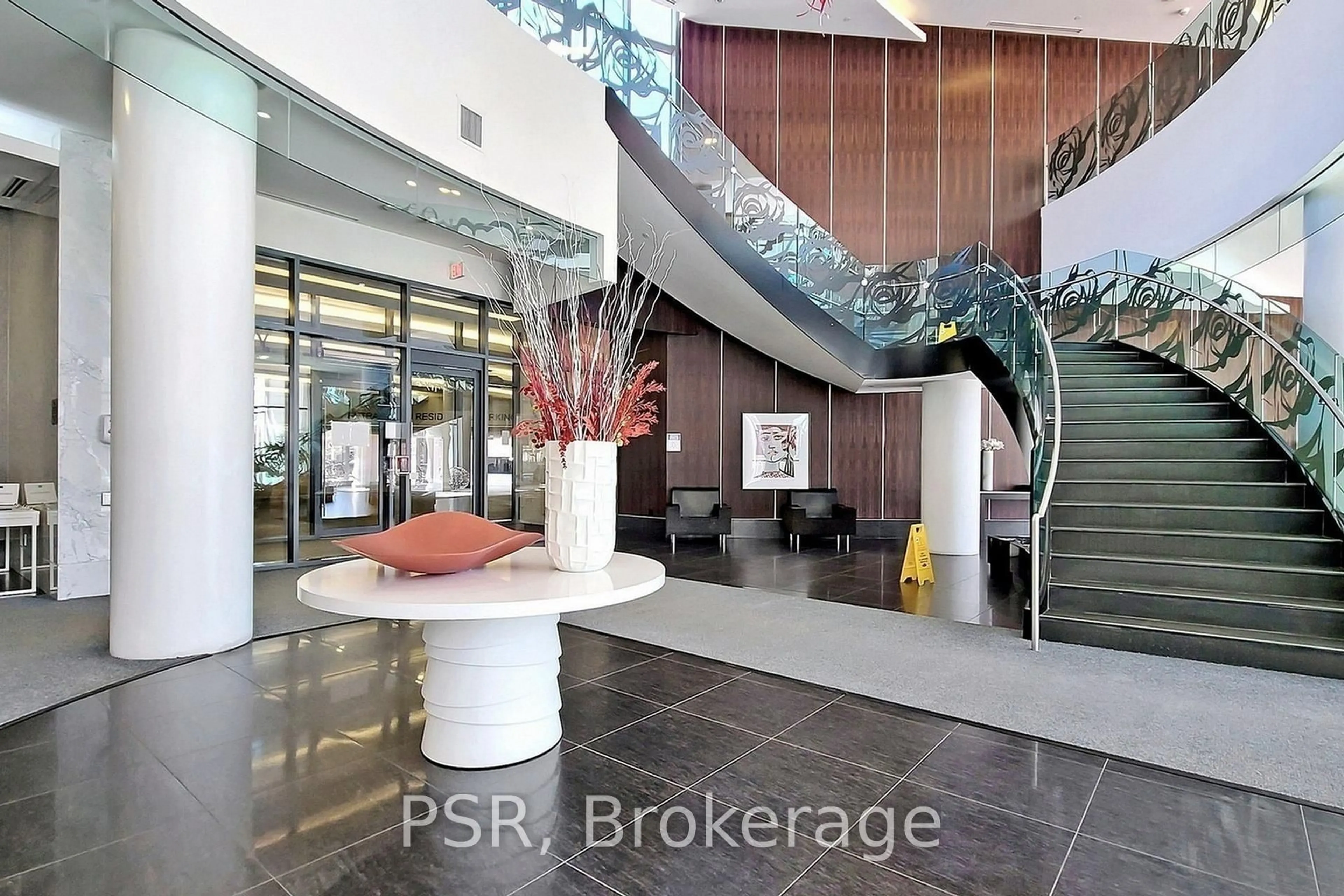 Lobby for 5162 Yonge St #2103, Toronto Ontario M2N 0E9