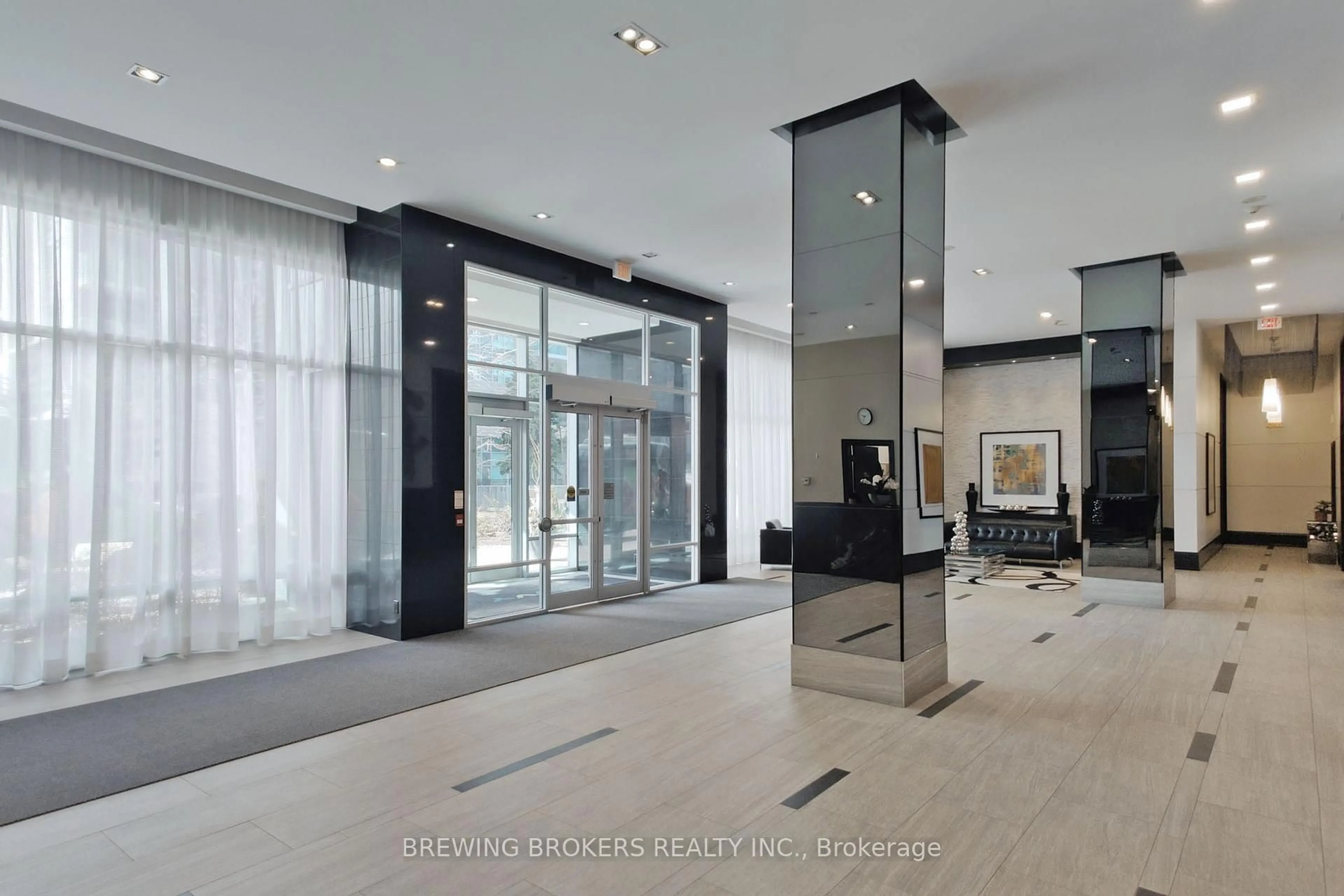 Indoor foyer for 17 Anndale Dr #2212, Toronto Ontario M2N 2W7