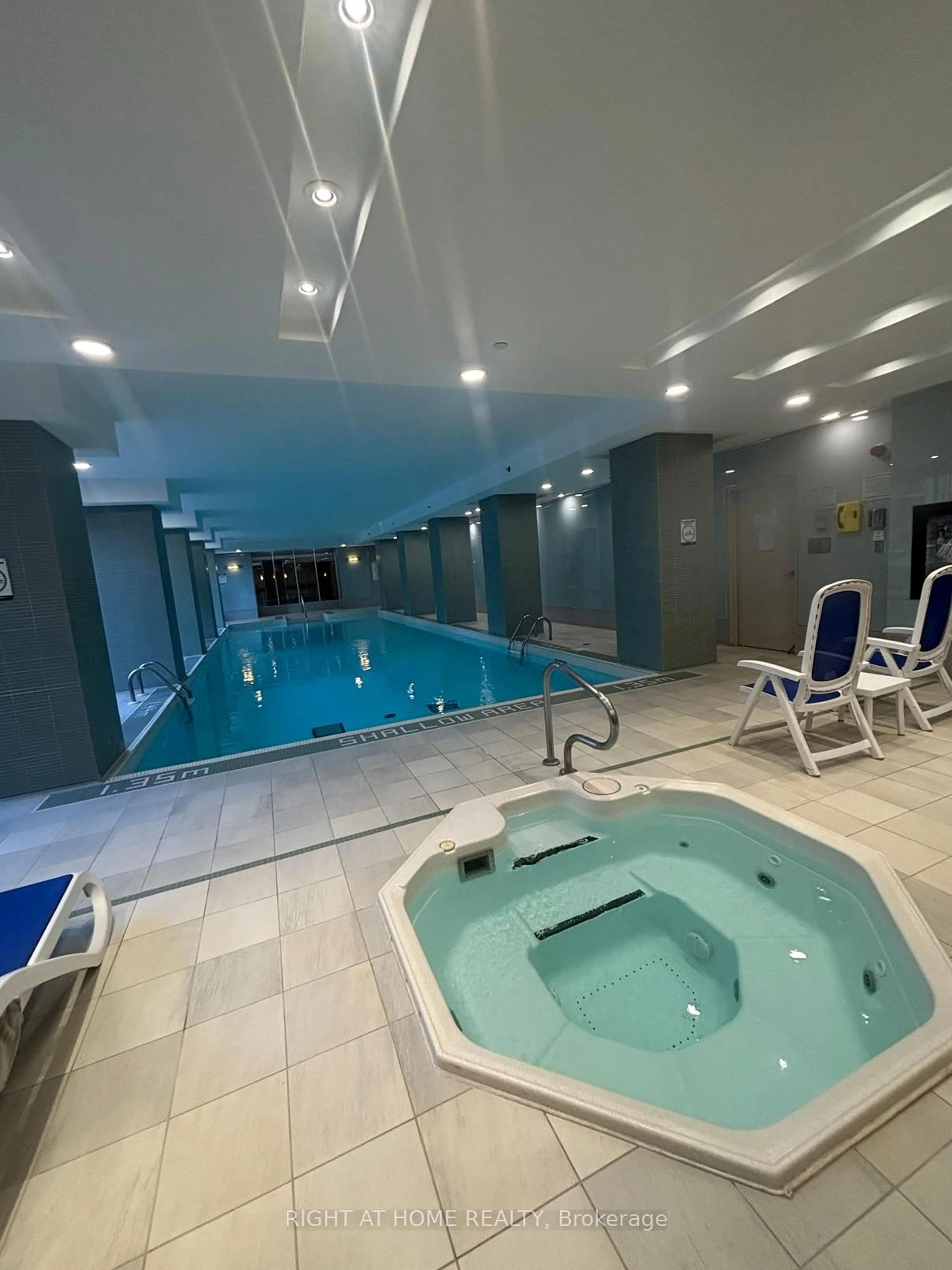 Pool for 10 Northtown Way #1103, Toronto Ontario M2N 7L4