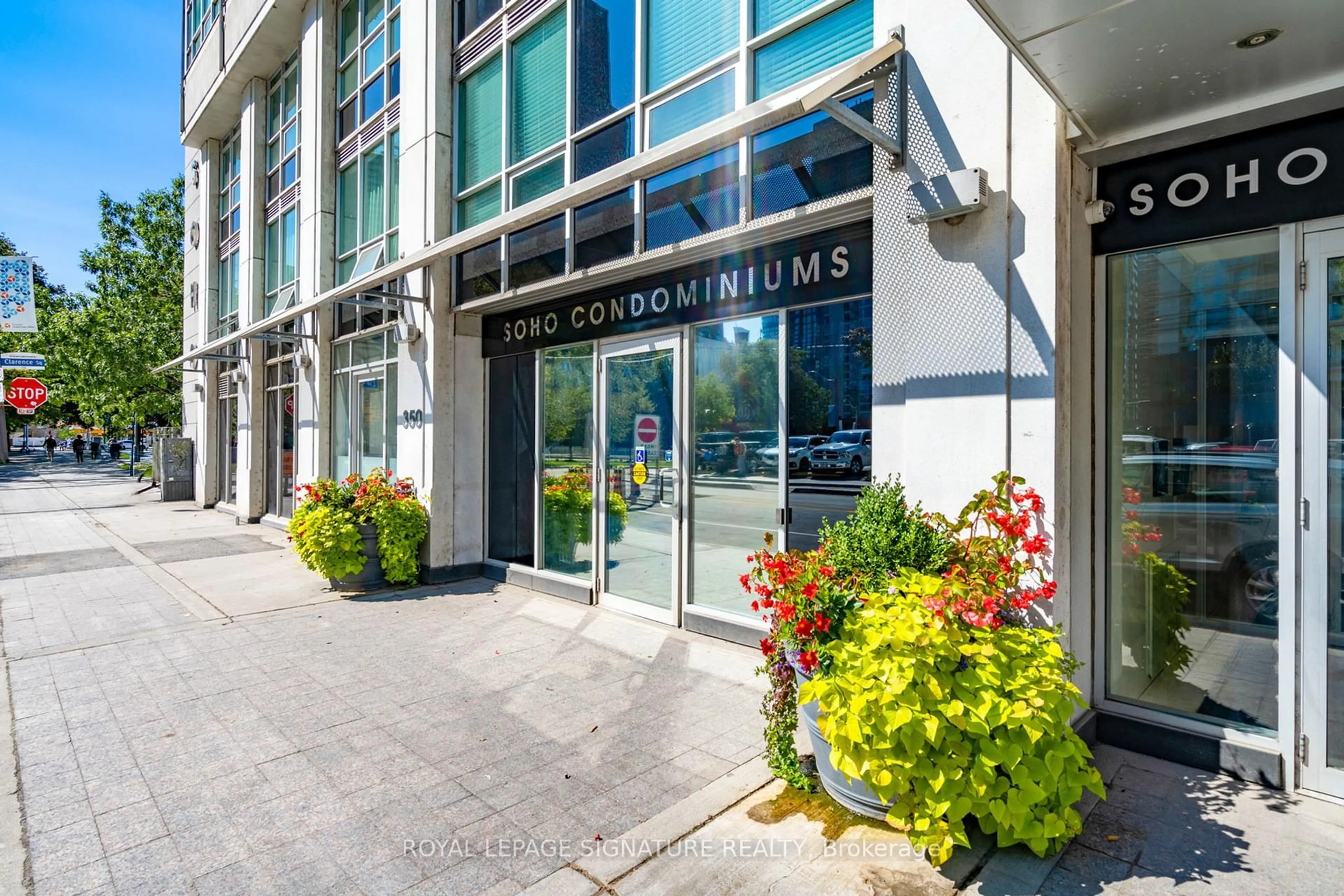 Unknown for 350 Wellington St #G25, Toronto Ontario M5V 3W9