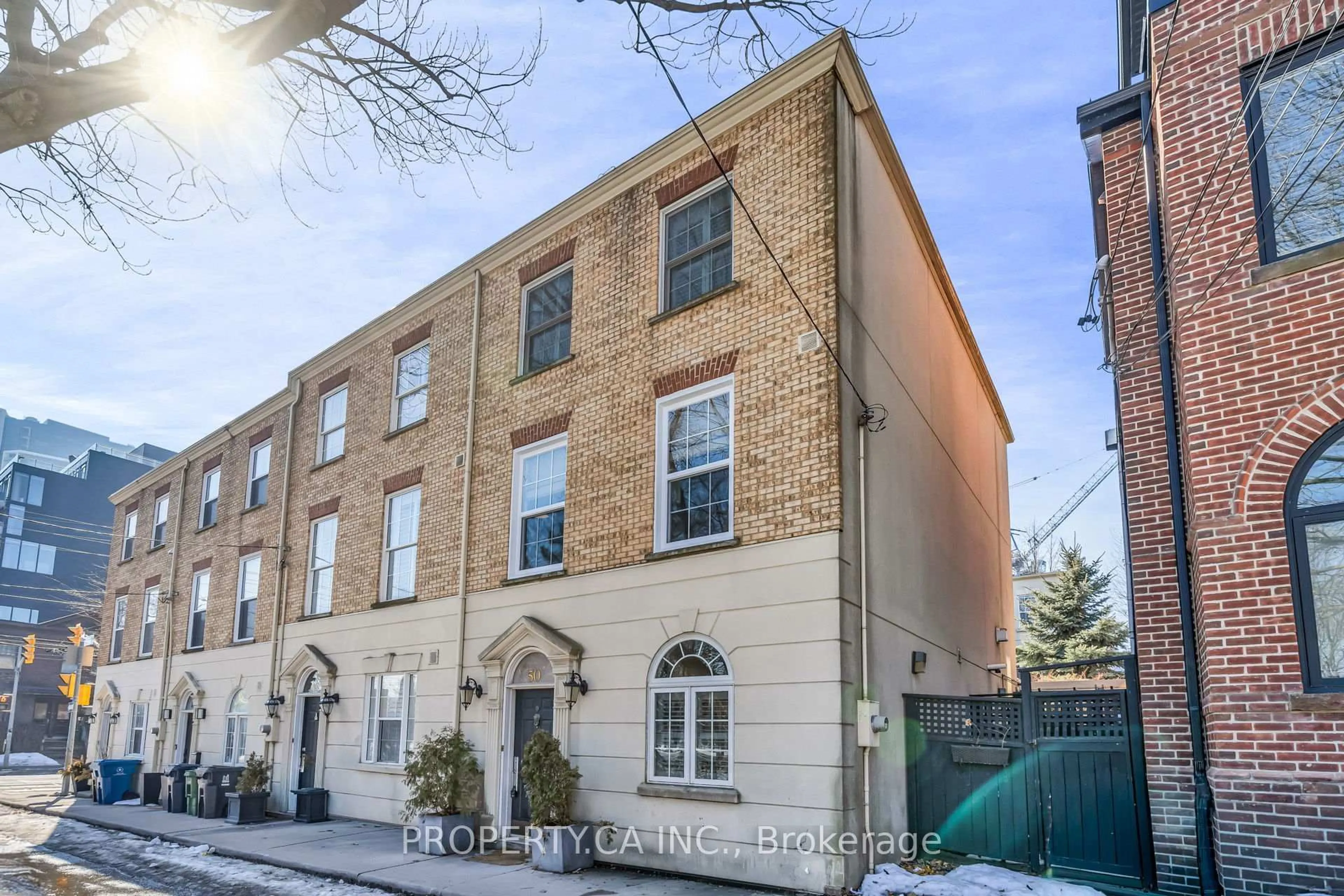 A pic from outside/outdoor area/front of a property/back of a property/a pic from drone, street for 50 Stanley Terr, Toronto Ontario M6J 2R4