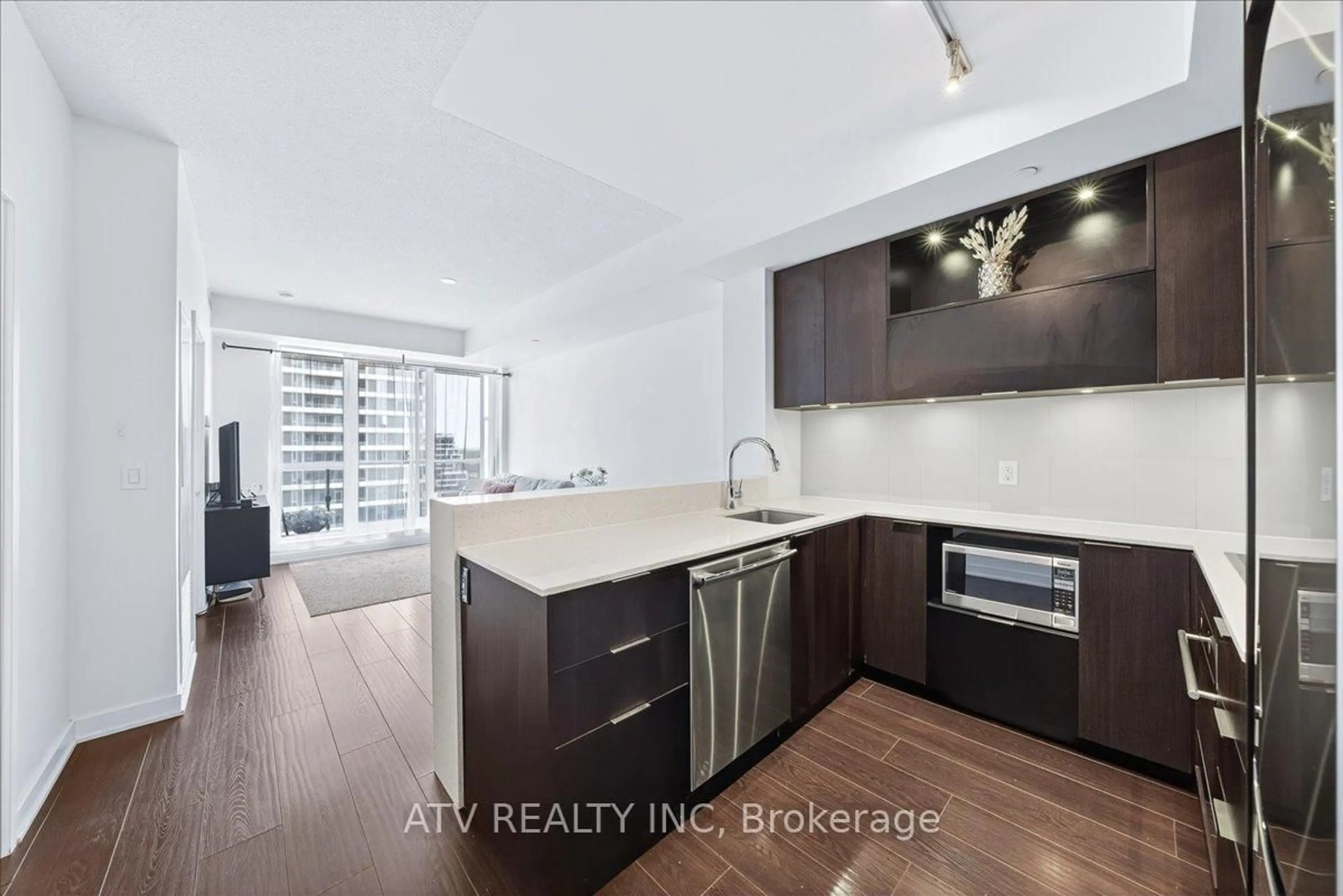 Open concept kitchen, unknown for 170 Sumach St #1113, Toronto Ontario M5A 3H7