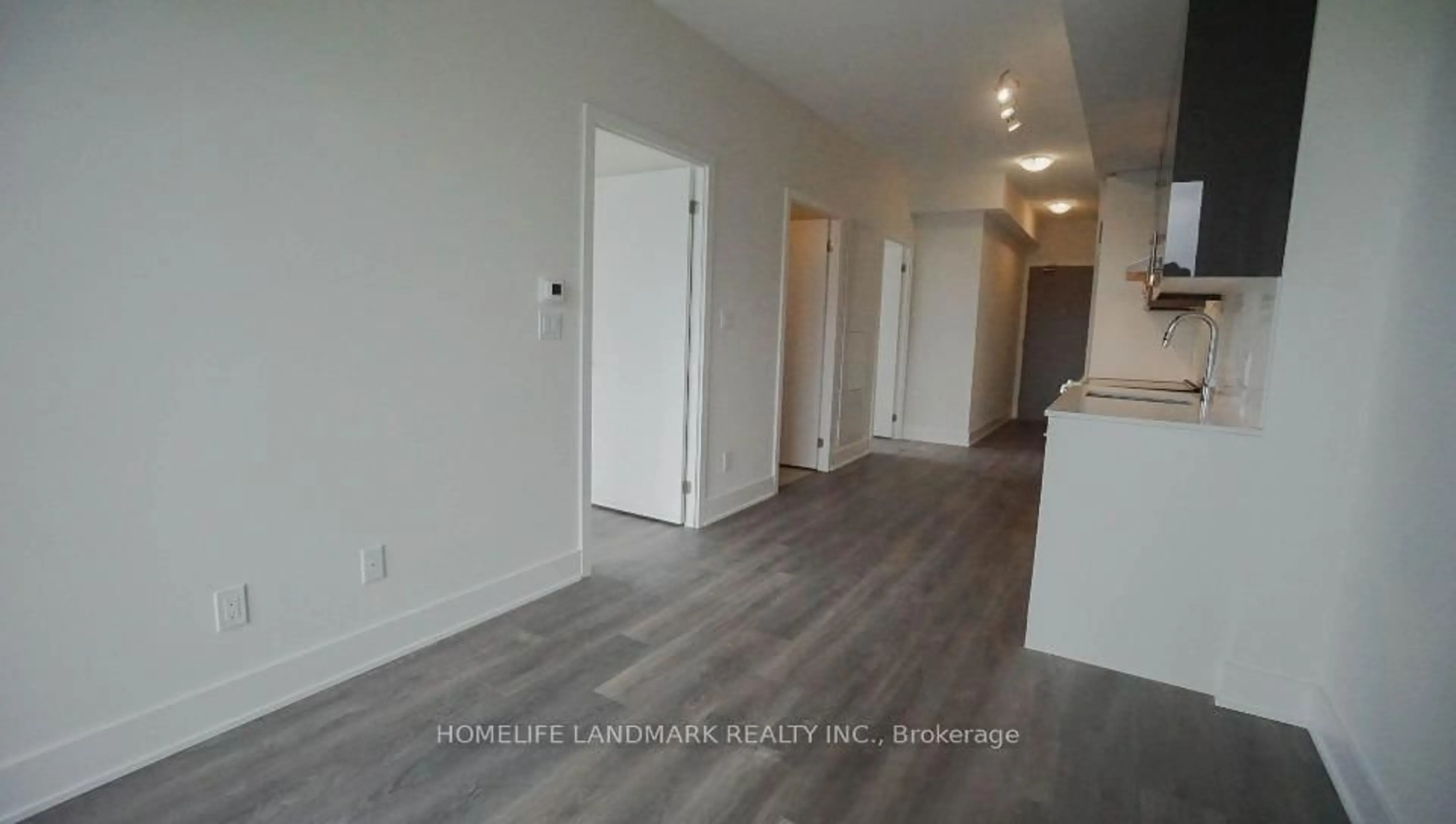 A pic of a room for 188 Fairview Mall Dr #712, Toronto Ontario M2J 0H7