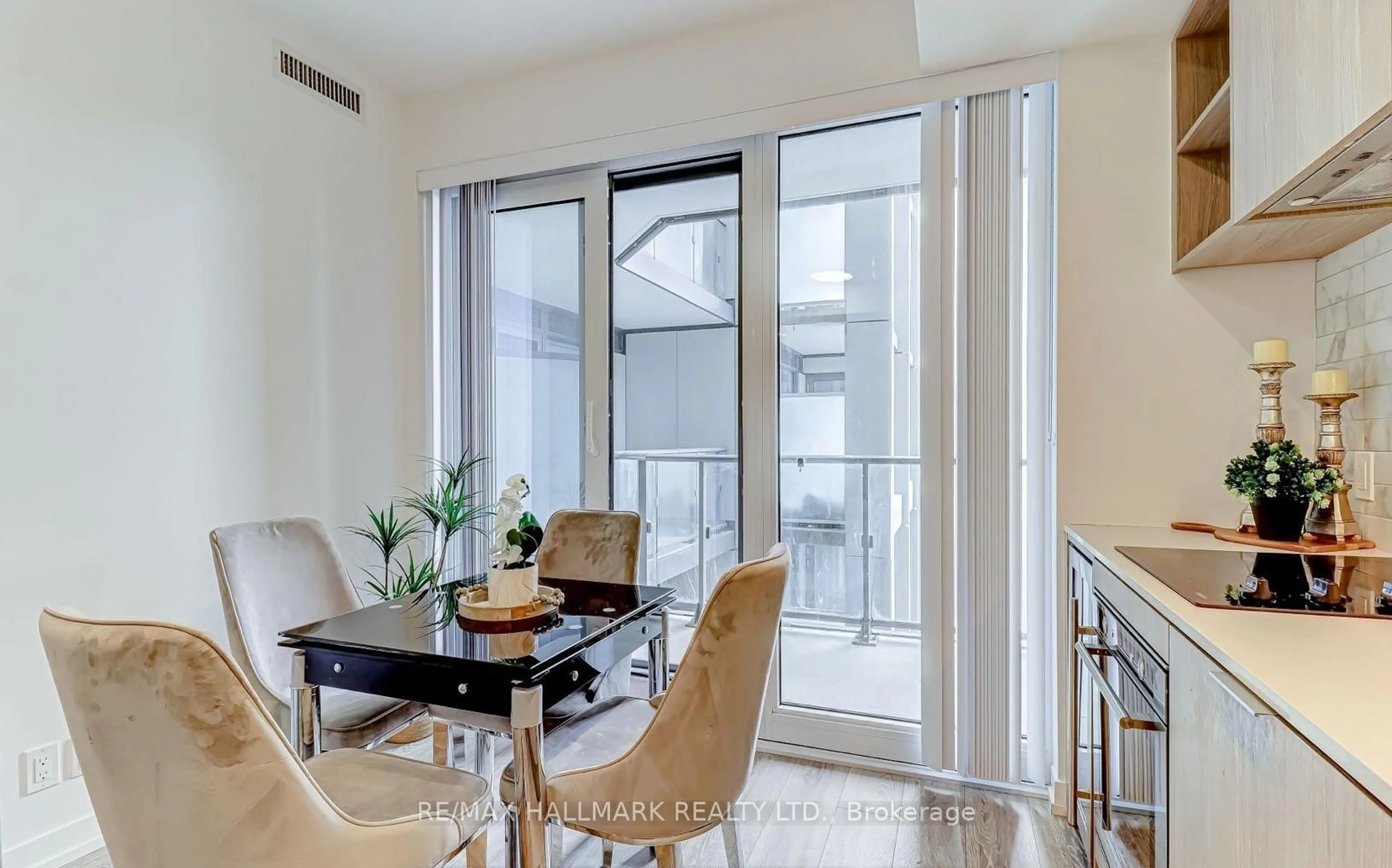 Dining room, unknown for 2020 Bathurst St #601, Toronto Ontario M5P 0A6