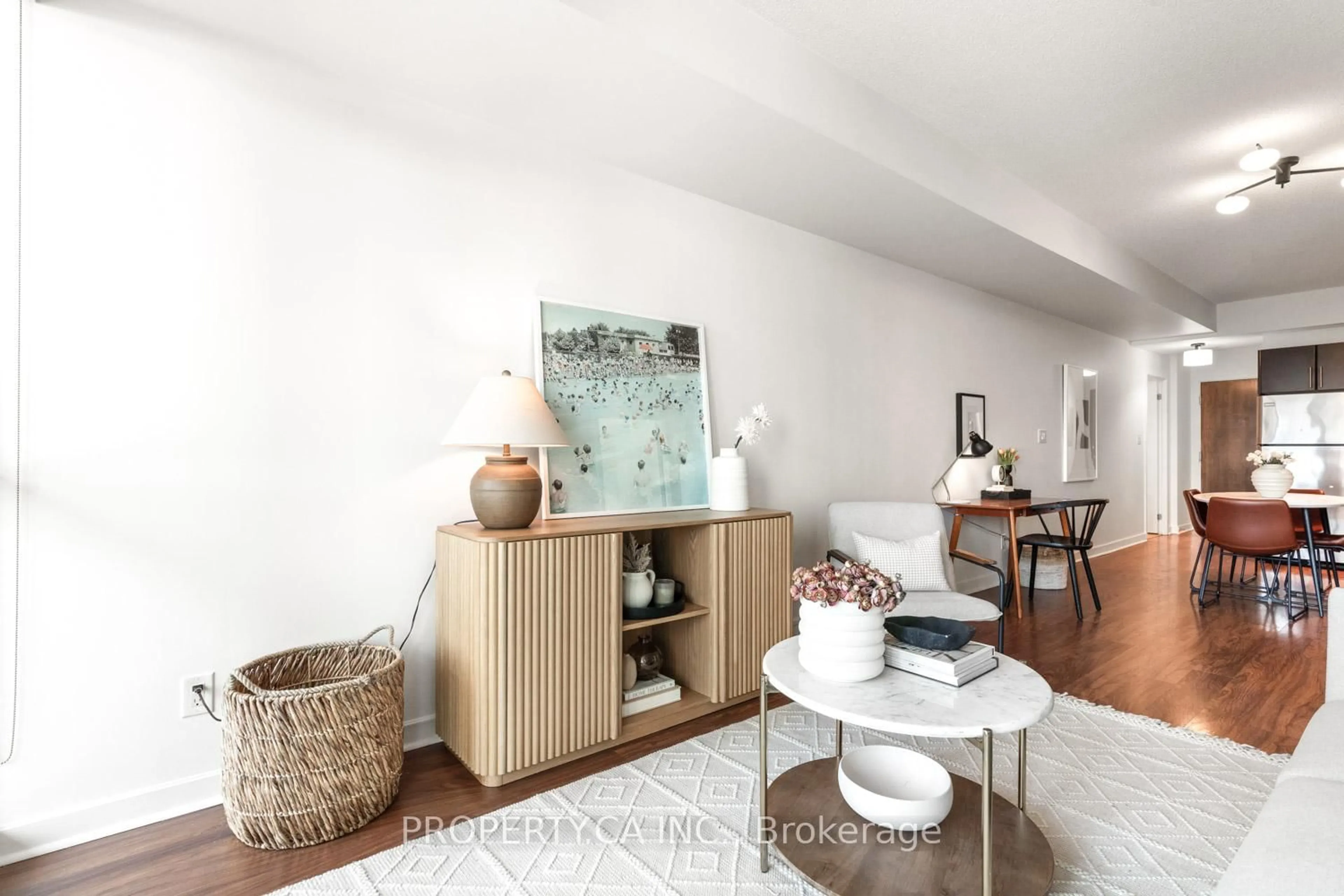 Unknown for 33 Bay St #414, Toronto Ontario M5J 2Z3