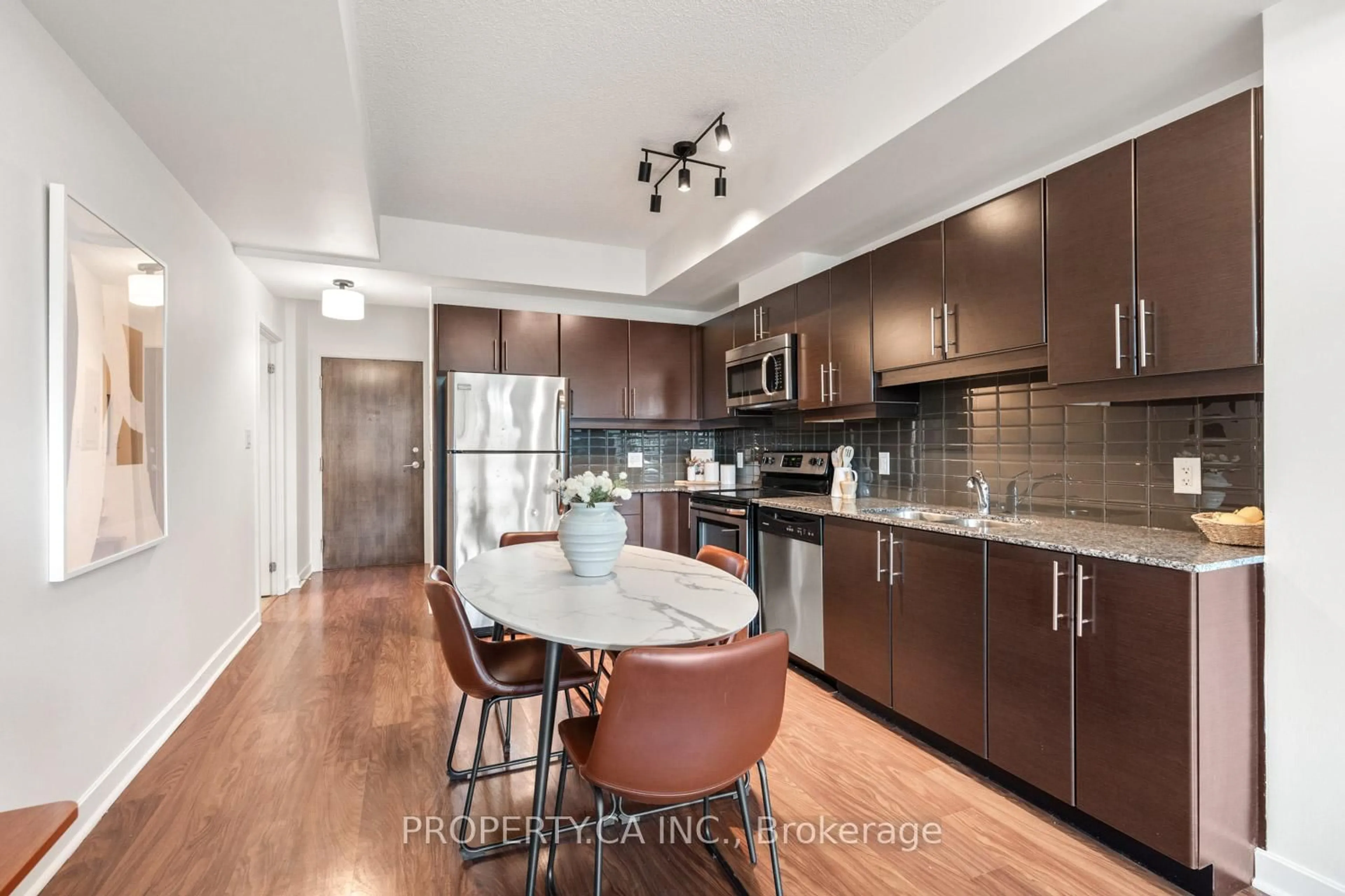 Open concept kitchen, unknown for 33 Bay St #414, Toronto Ontario M5J 2Z3