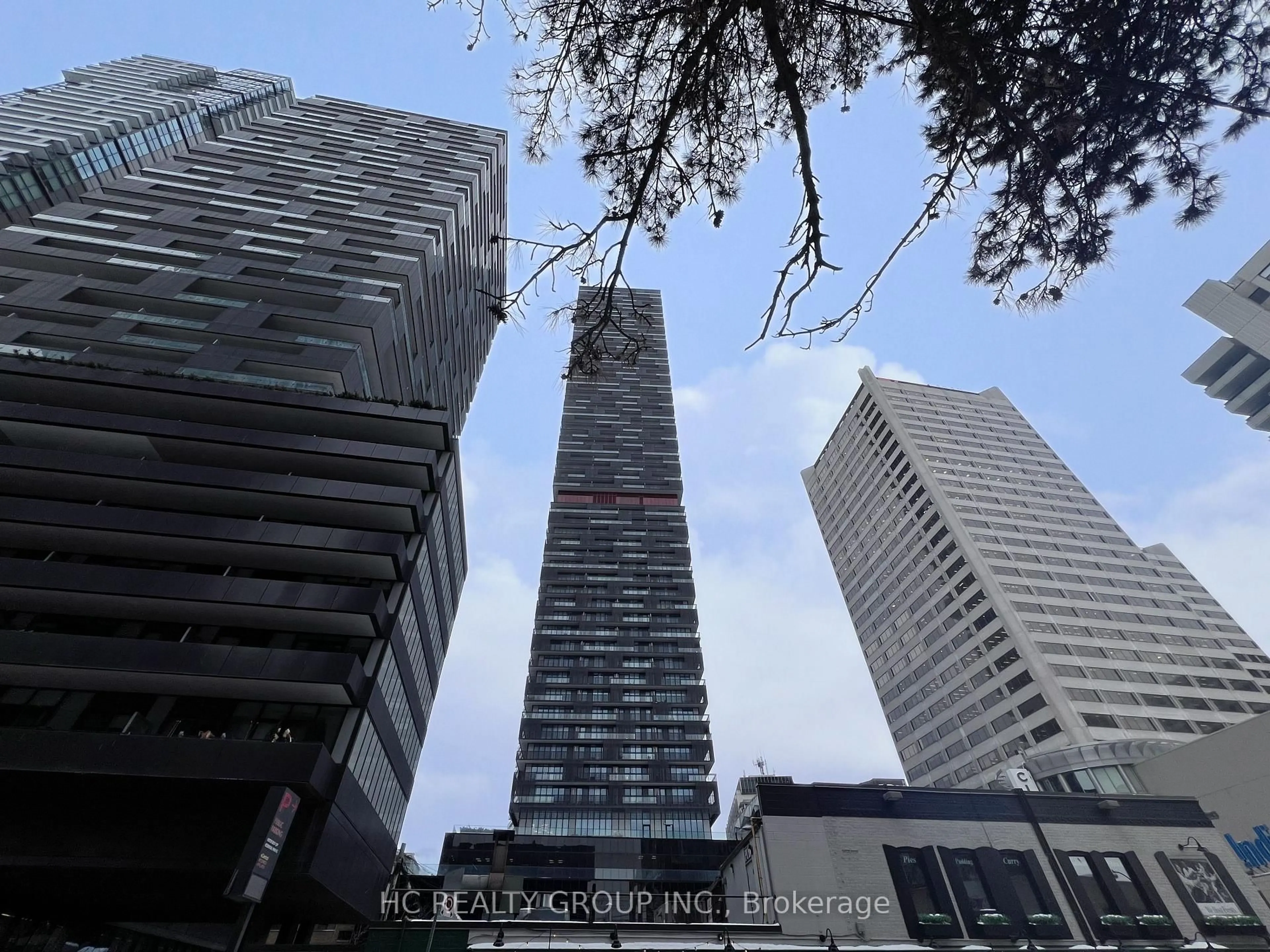 Blurry image for 8 Eglinton Ave #5203, Toronto Ontario M4P 0C1