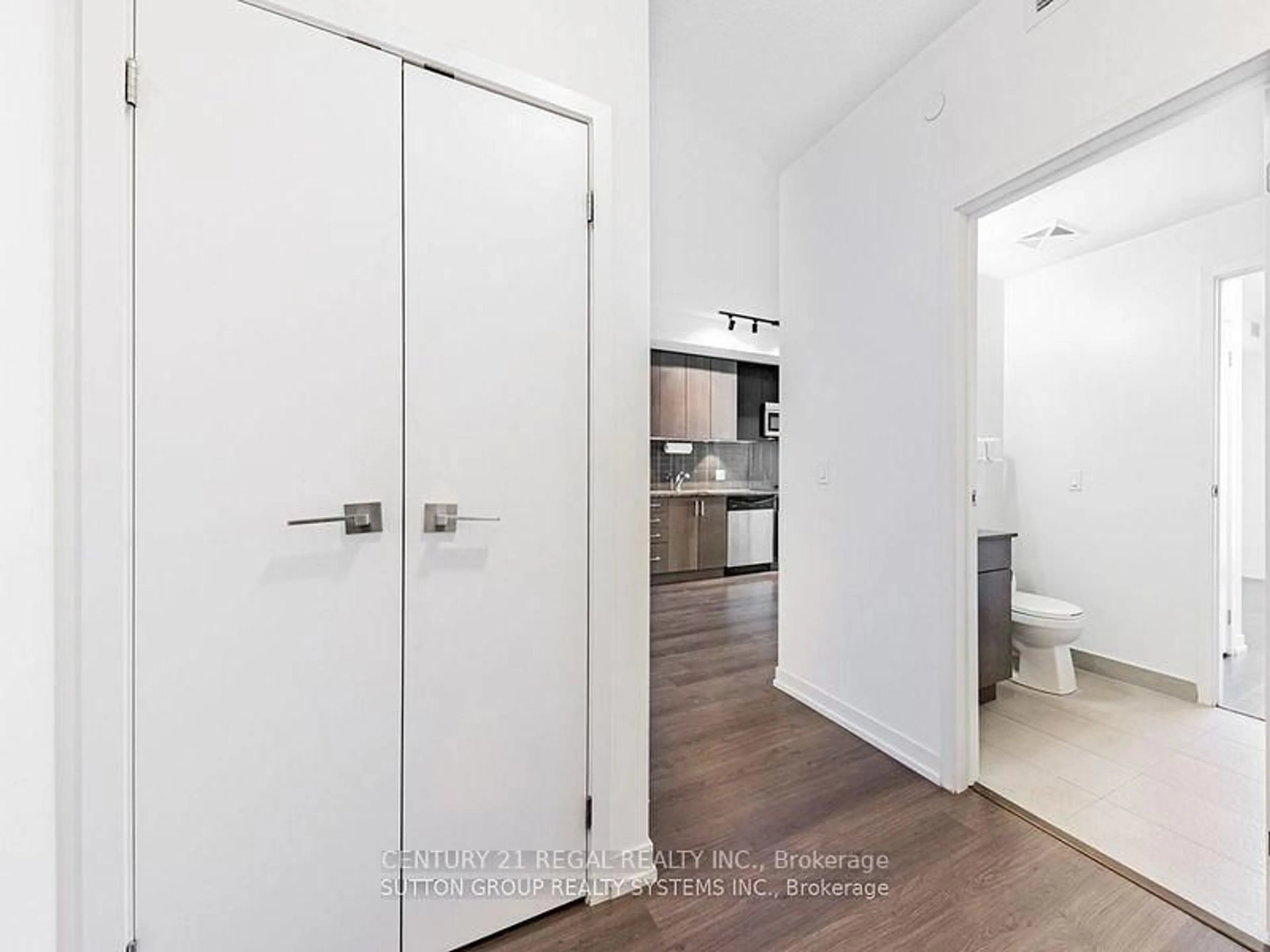 Unknown for 98 Lillian St #3016, Toronto Ontario M4S 0A5