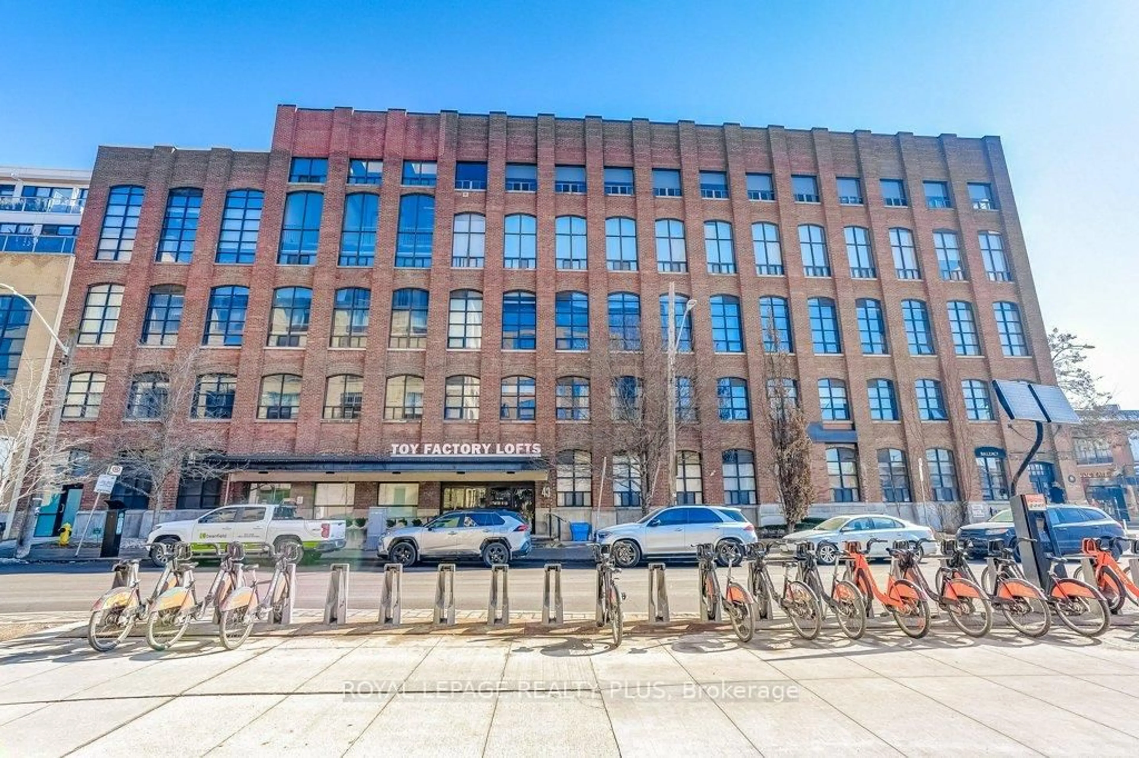 Unknown for 43 Hanna Ave #701, Toronto Ontario M6K 1X1