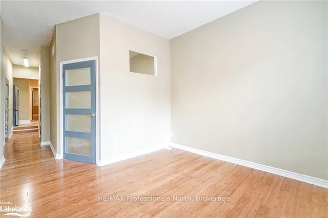 214 Gerrard St, Toronto 2