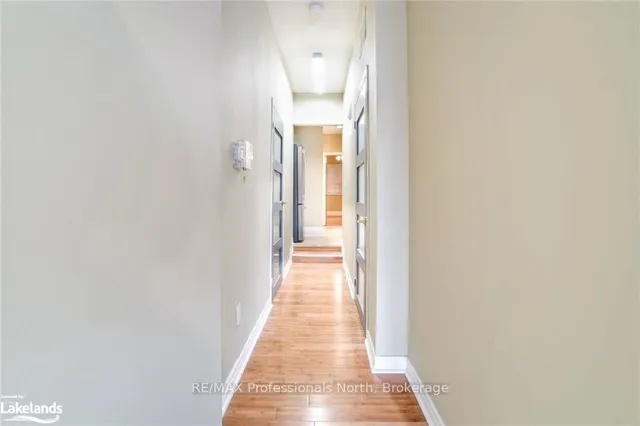214 Gerrard St, Toronto 5
