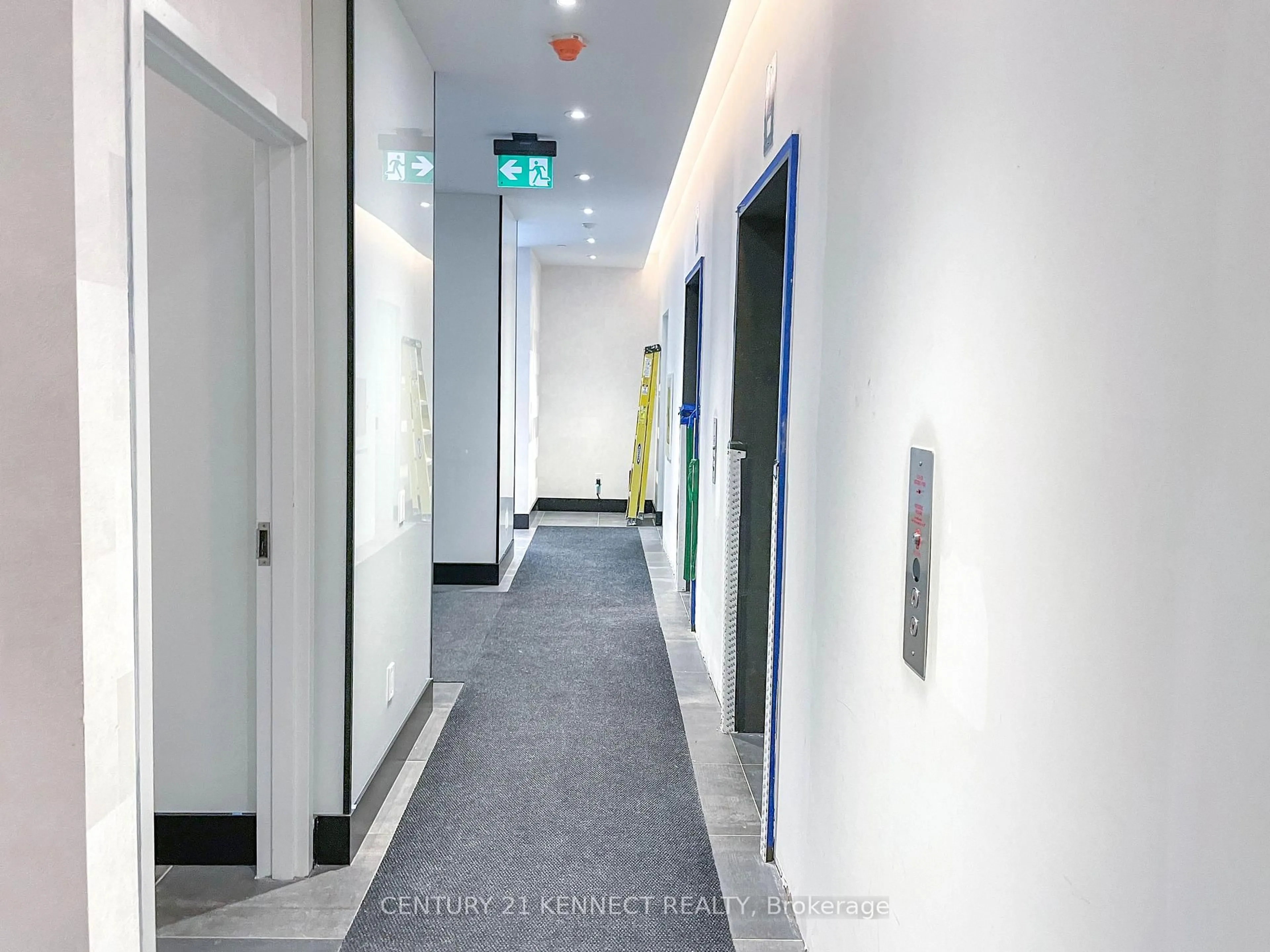 Indoor foyer for 8 Cumberland St #3704, Toronto Ontario M4W 0B6