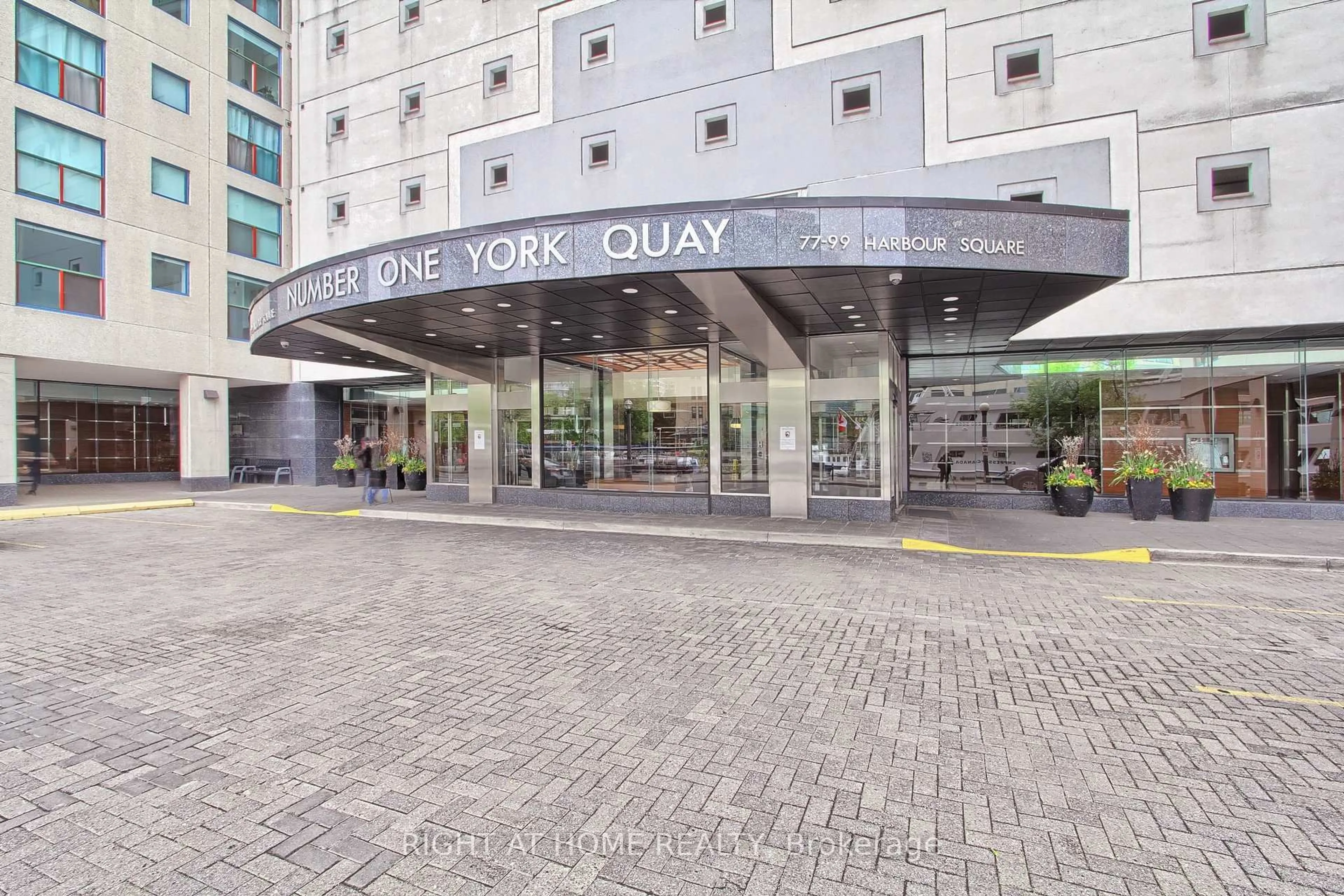 Lobby for 77 Harbour Sq #504, Toronto Ontario M5J 2S2