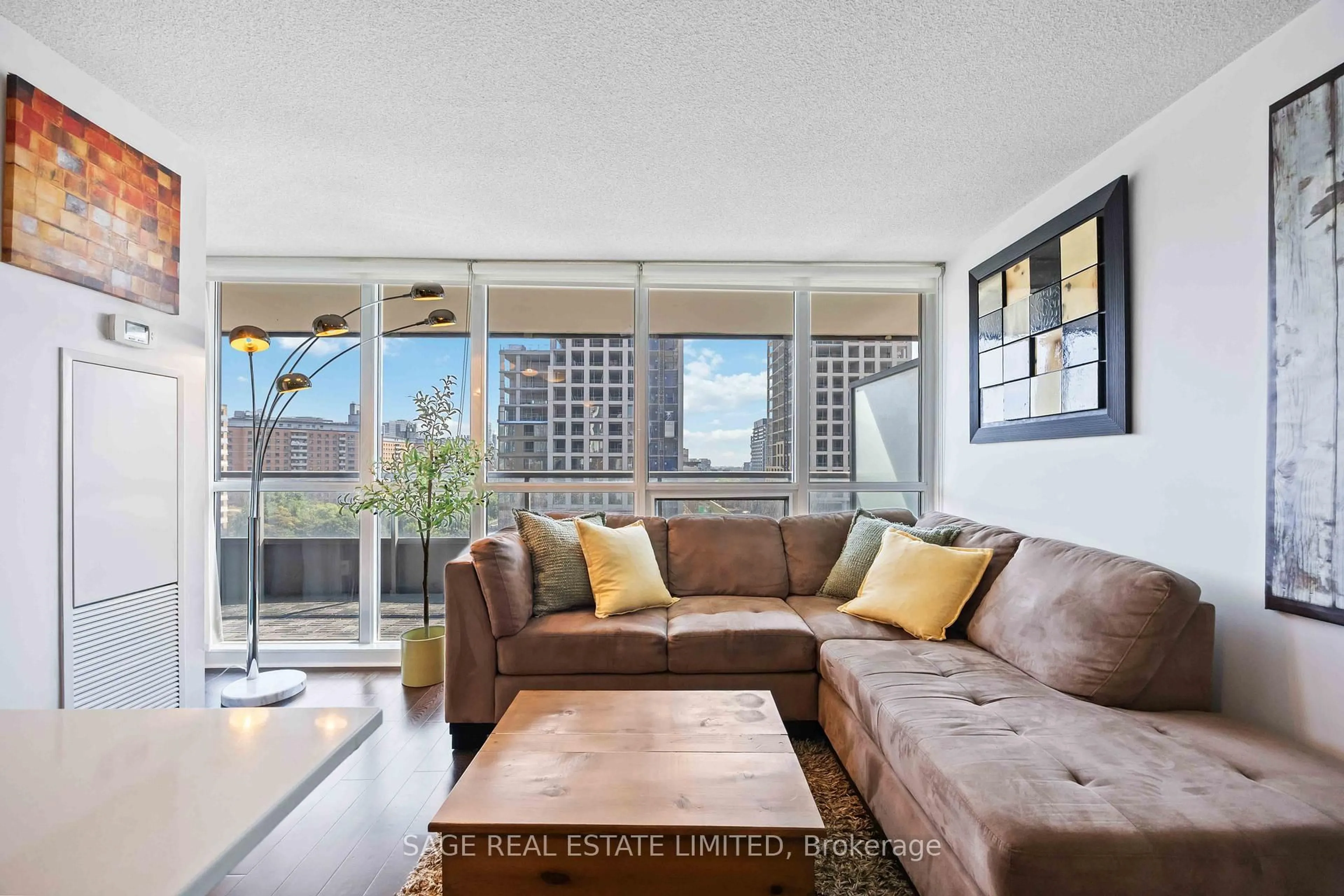 Living room with furniture, unknown for 320 Richmond St #1115, Toronto Ontario M5A 2R3