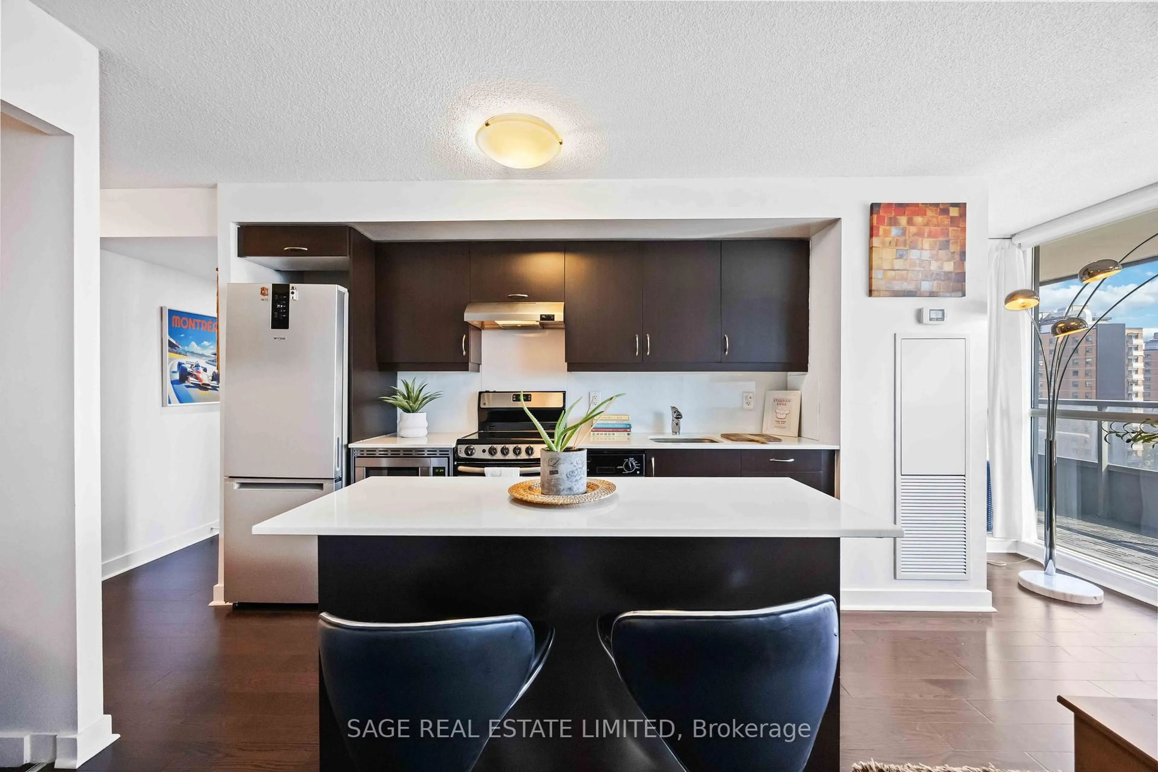 Contemporary kitchen, wood/laminate floor for 320 Richmond St #1115, Toronto Ontario M5A 2R3