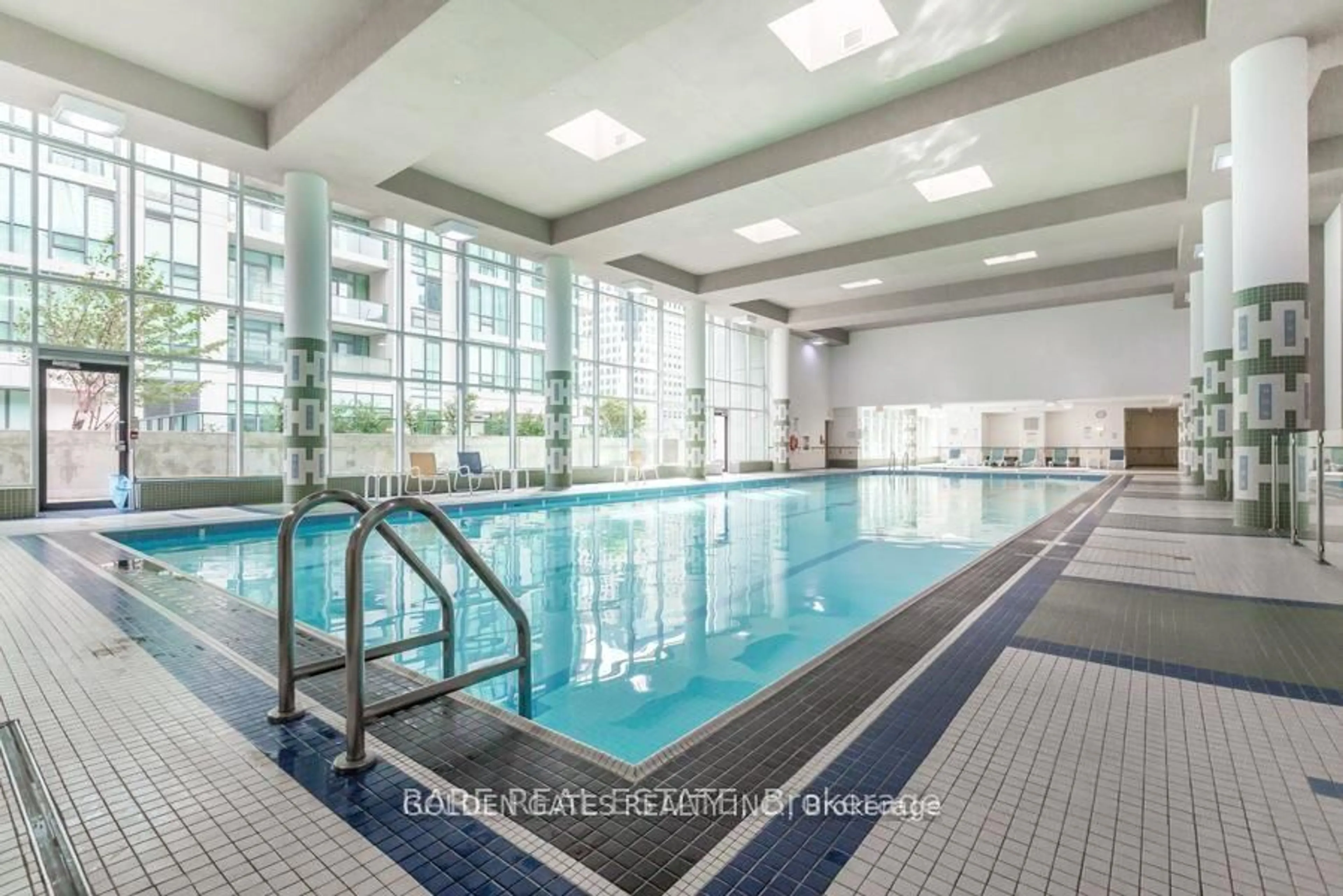 Pool for 12 Yonge St ##2501, Toronto Ontario M5E 1Z9