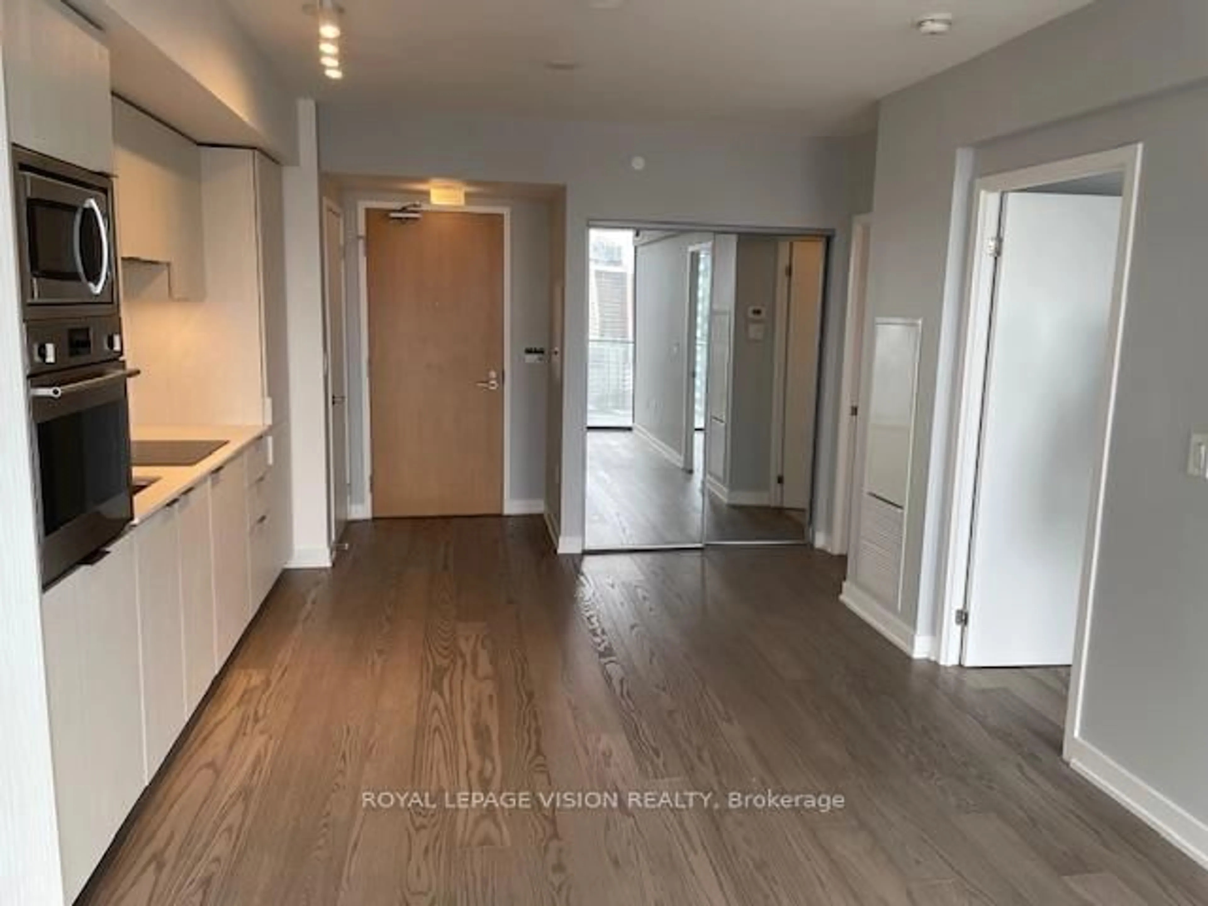Unknown for 11 Wellesley St #1701, Toronto Ontario M4Y 0G4