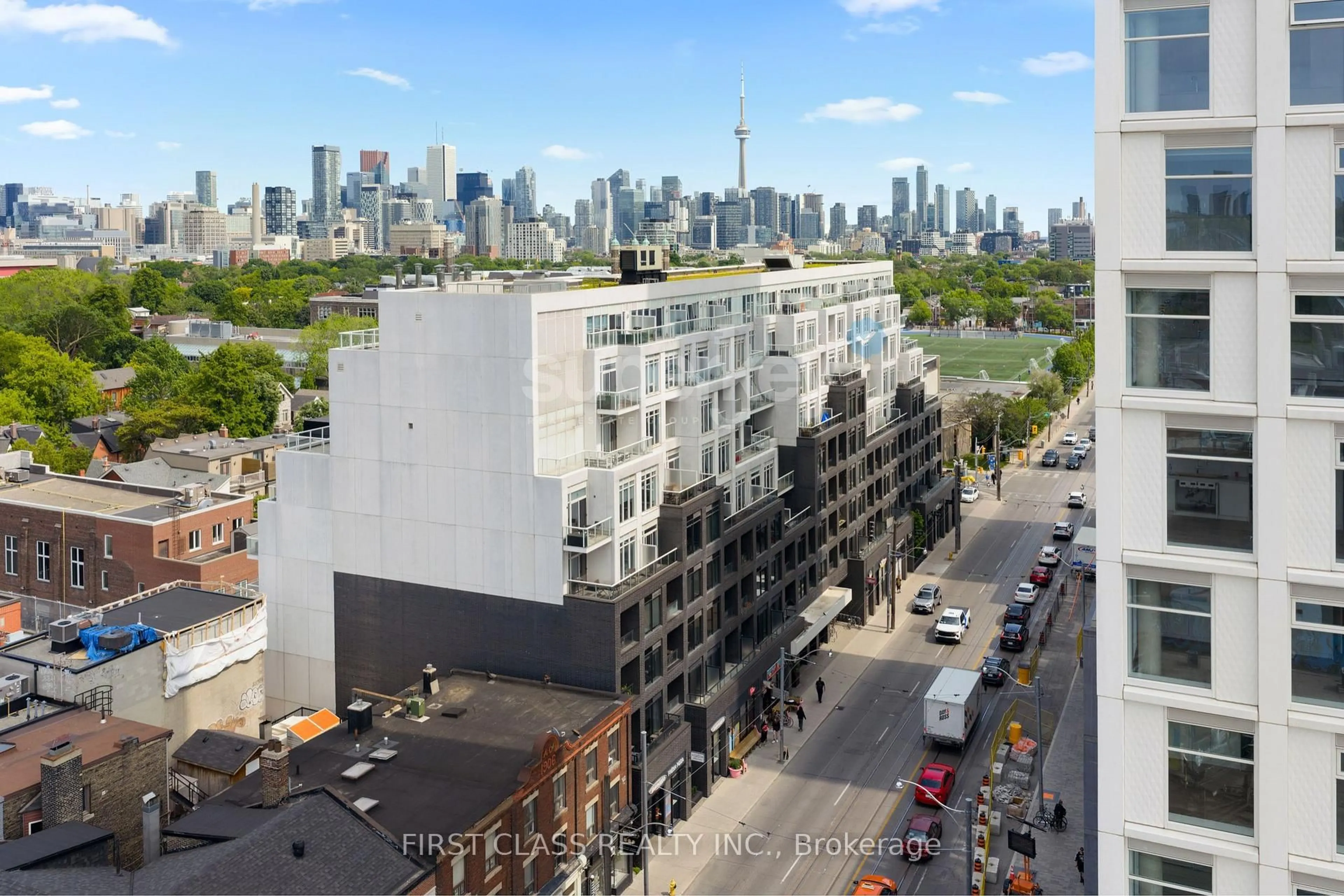 A pic from outside/outdoor area/front of a property/back of a property/a pic from drone, city buildings view from balcony for 783 Bathurst St #413, Toronto Ontario M5S 0A8