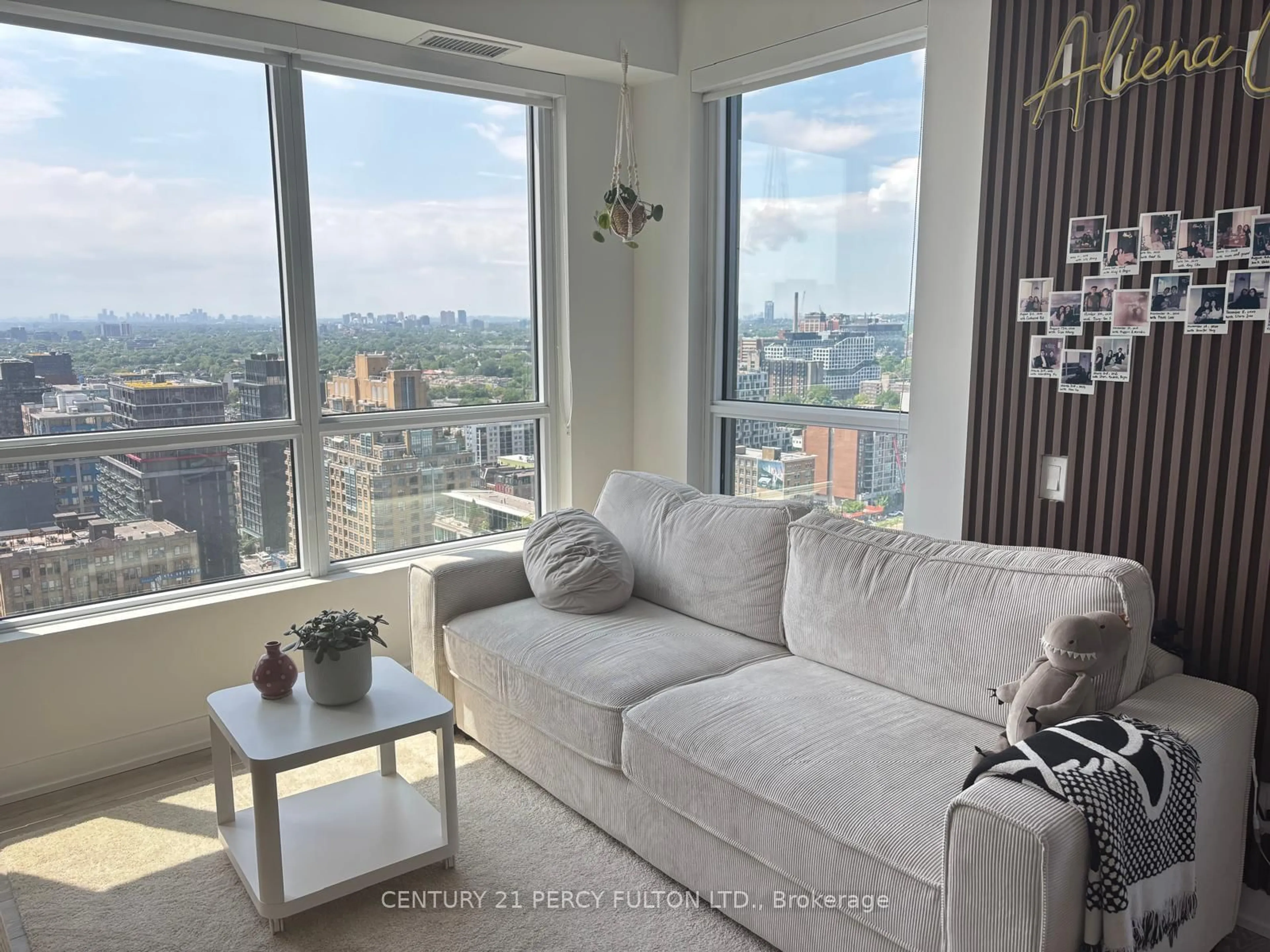 Living room with furniture, unknown for 108 Peter St #2613, Toronto Ontario M5V 0W2