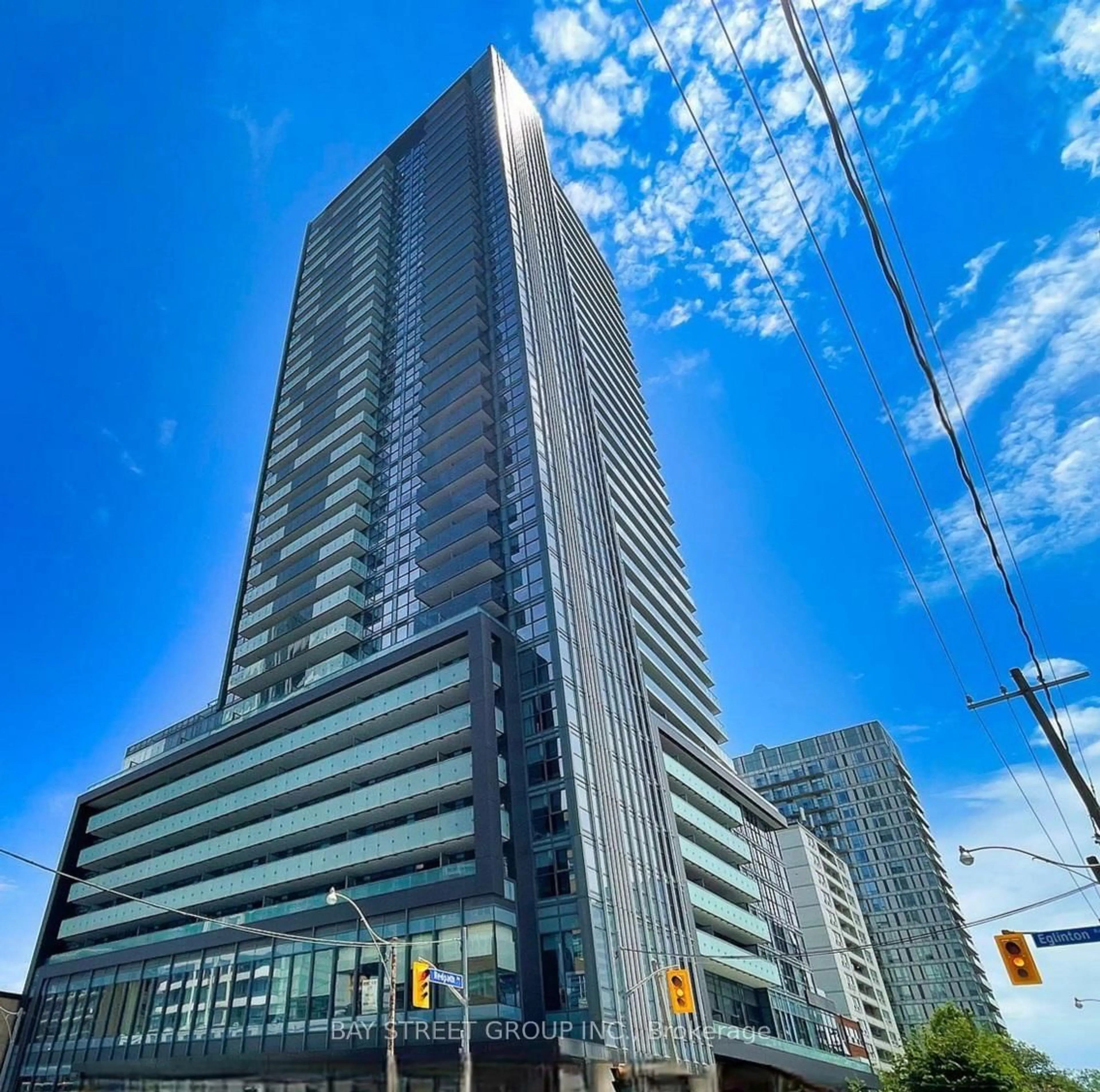 Indoor foyer for 125 Redpath Ave #1205, Toronto Ontario M4S 0B5
