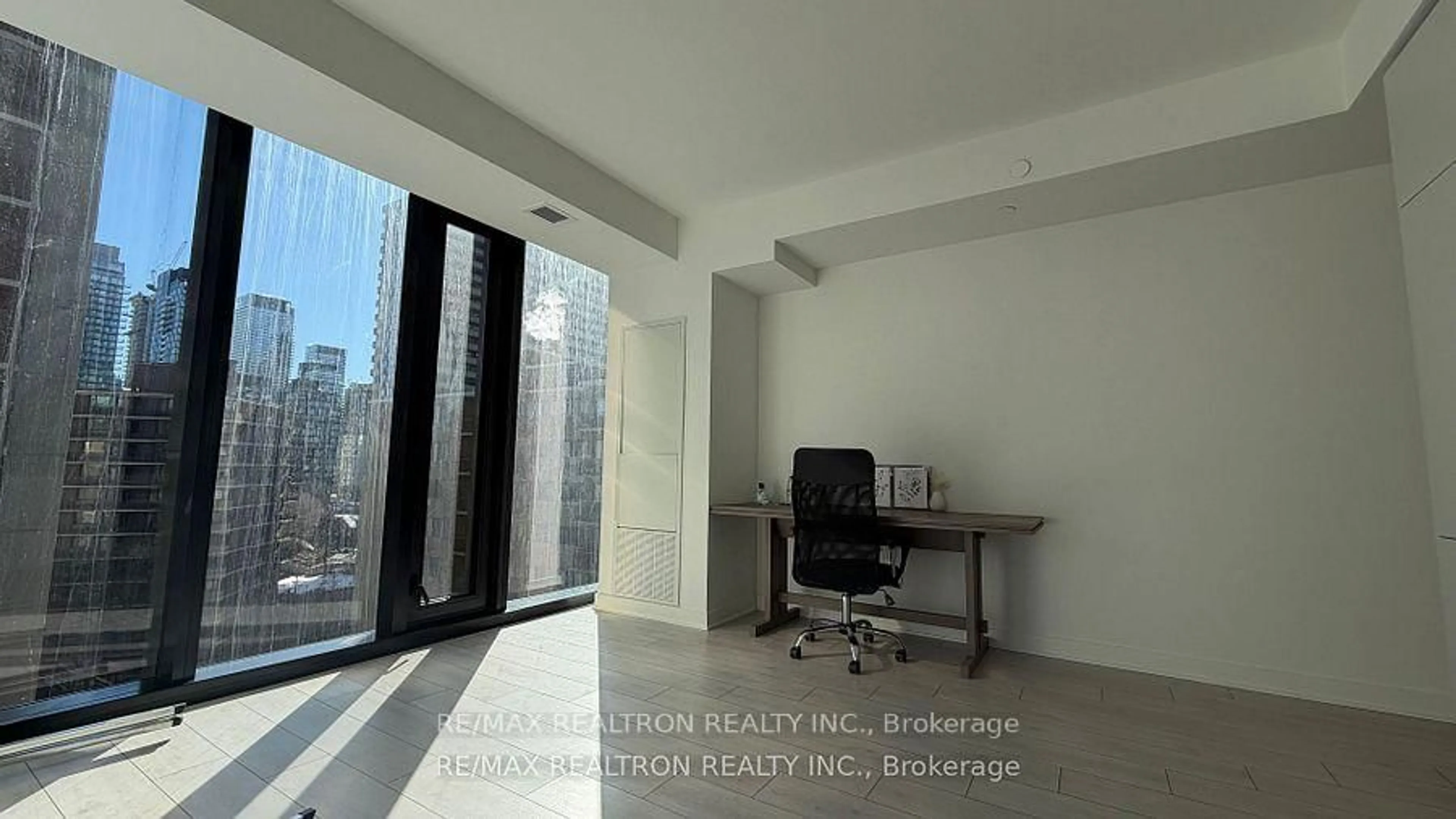 A pic of a room for 55 Charles St #803, Toronto Ontario M4Y 0J1
