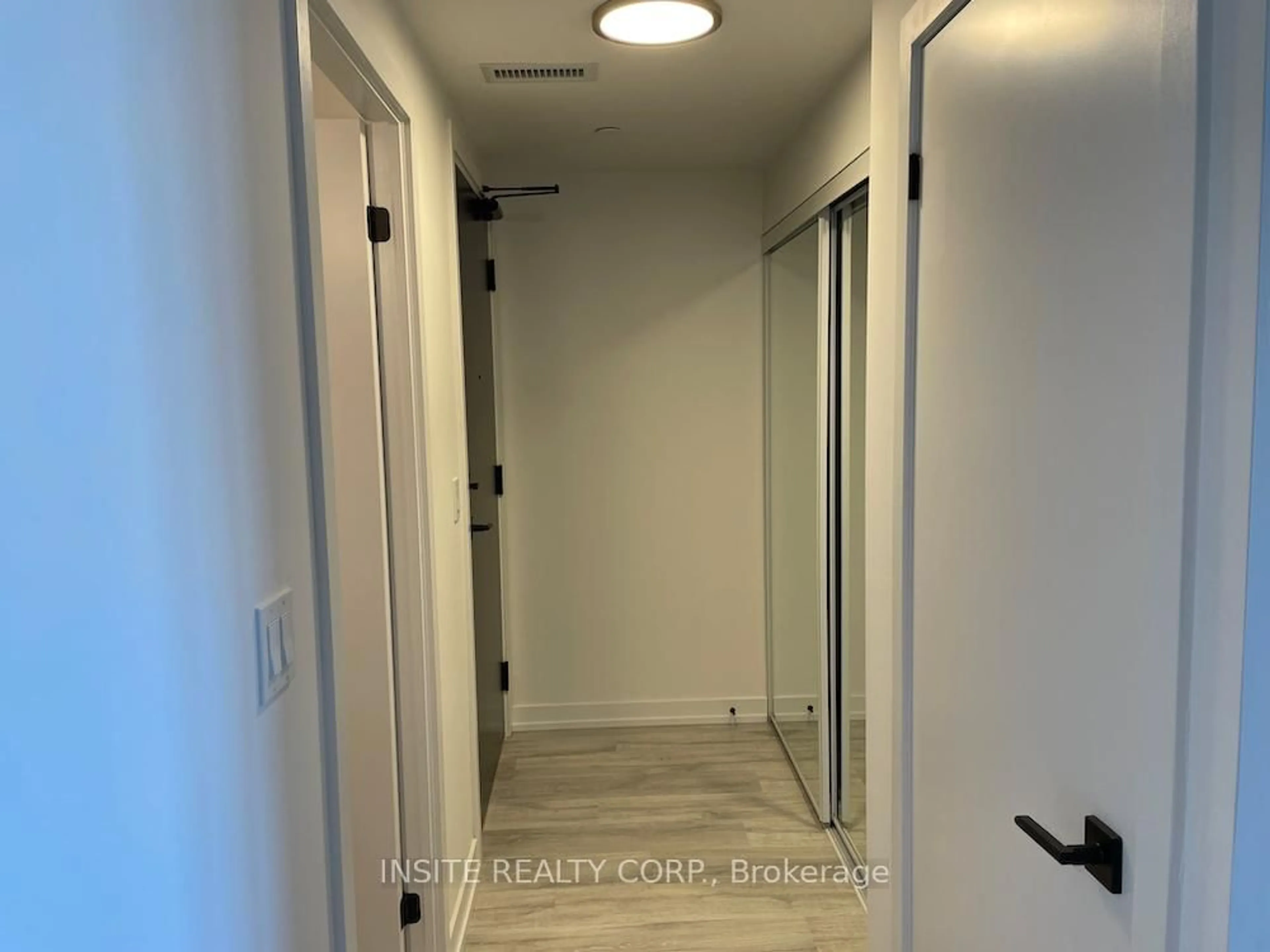 Indoor entryway for 2 Augusta Ave #711, Toronto Ontario M5V 1Y4