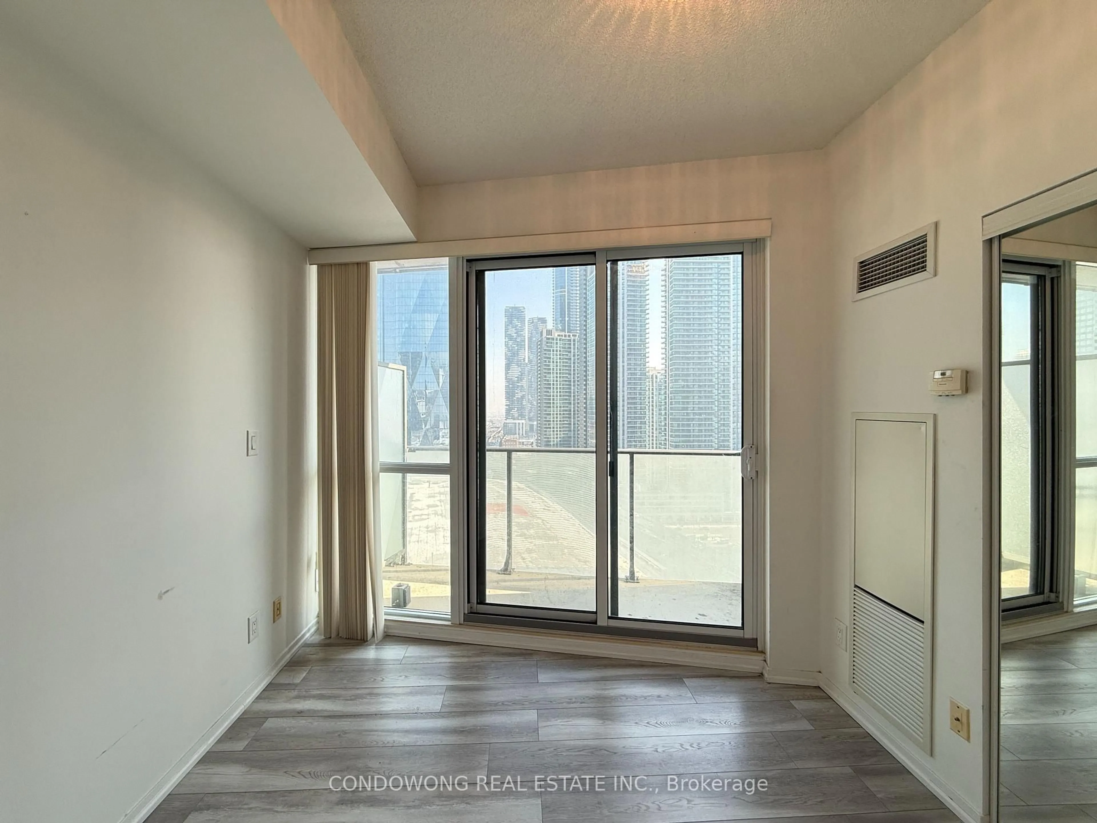 A pic of a room for 65 Bremner Blvd #1710, Toronto Ontario M5J 0A7