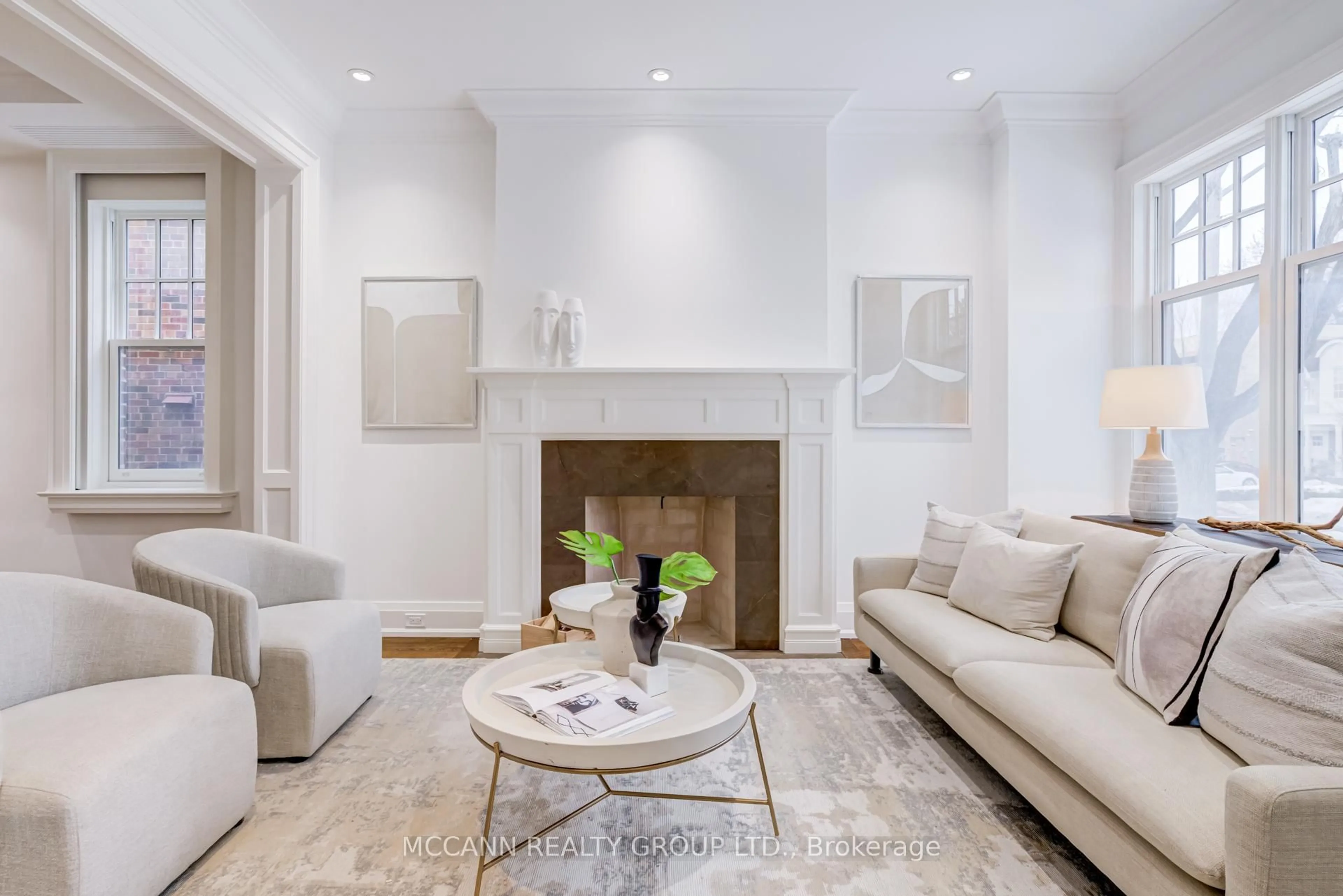 Living room with furniture, unknown for 172 Hanna Rd, Toronto Ontario M4G 3N8