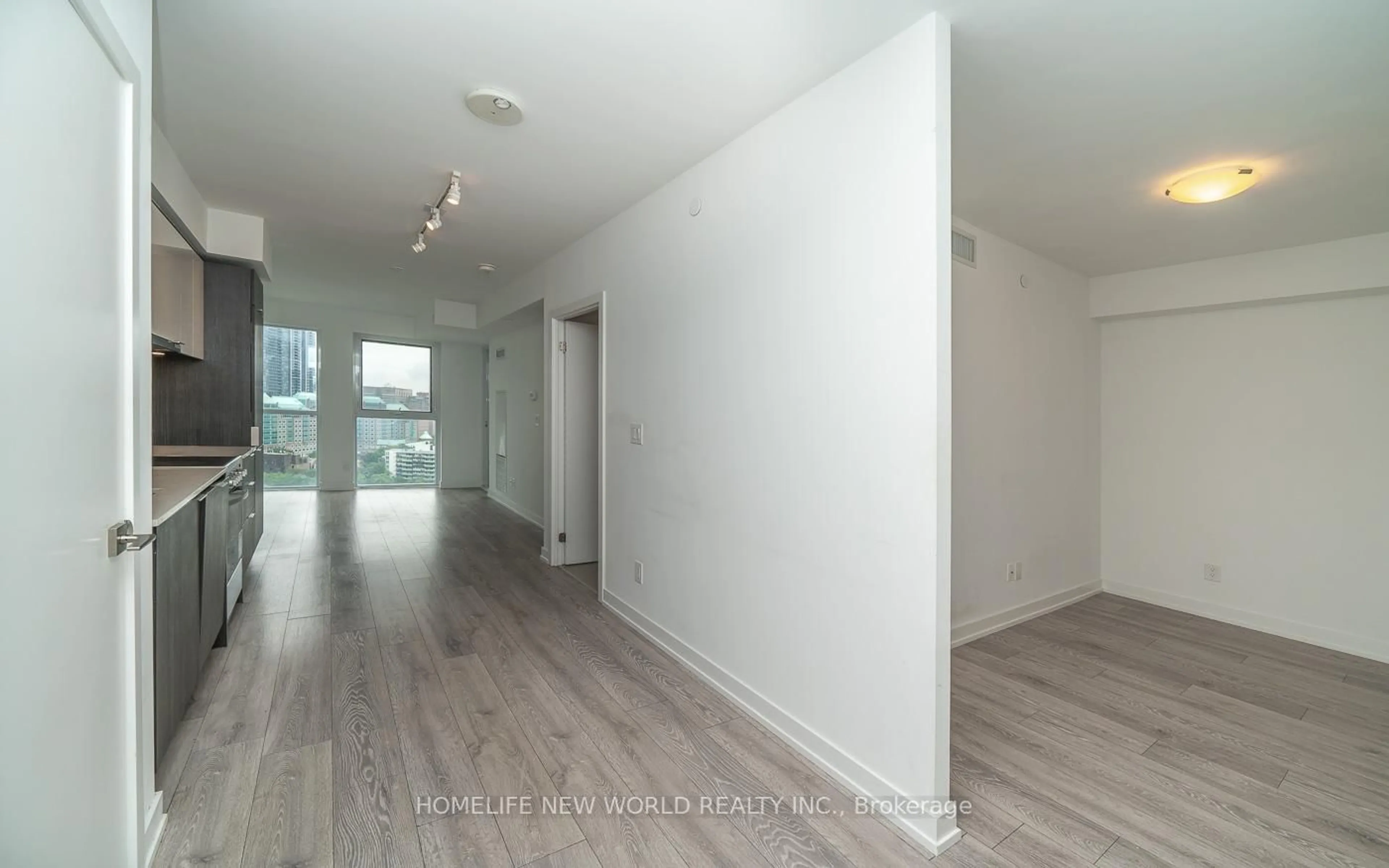 Unknown for 159 Wellesley St #1811, Toronto Ontario M4Y 0H5