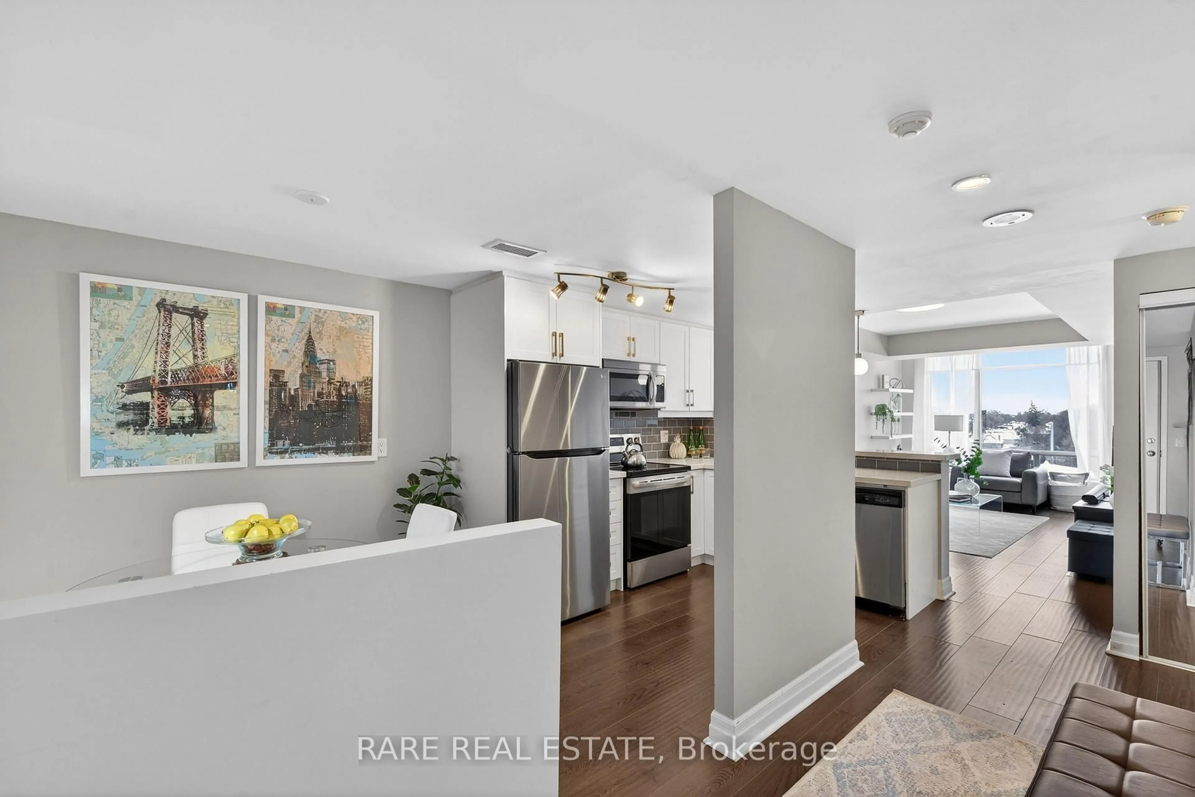 Open concept kitchen, unknown for 1801 Bayview Ave #702, Toronto Ontario M4G 4K2