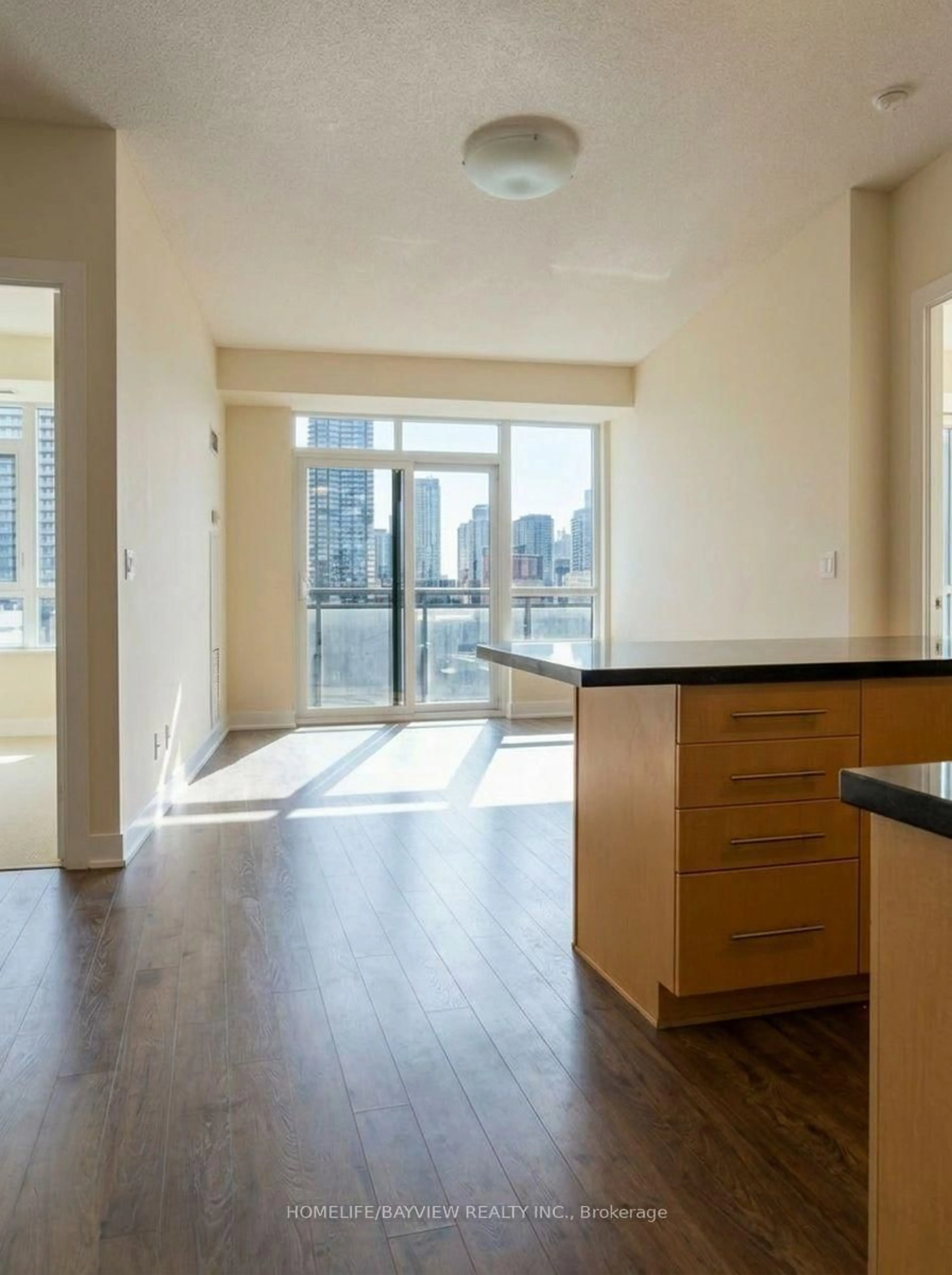 Unknown for 28 Linden St #605, Toronto Ontario M4Y 0A4