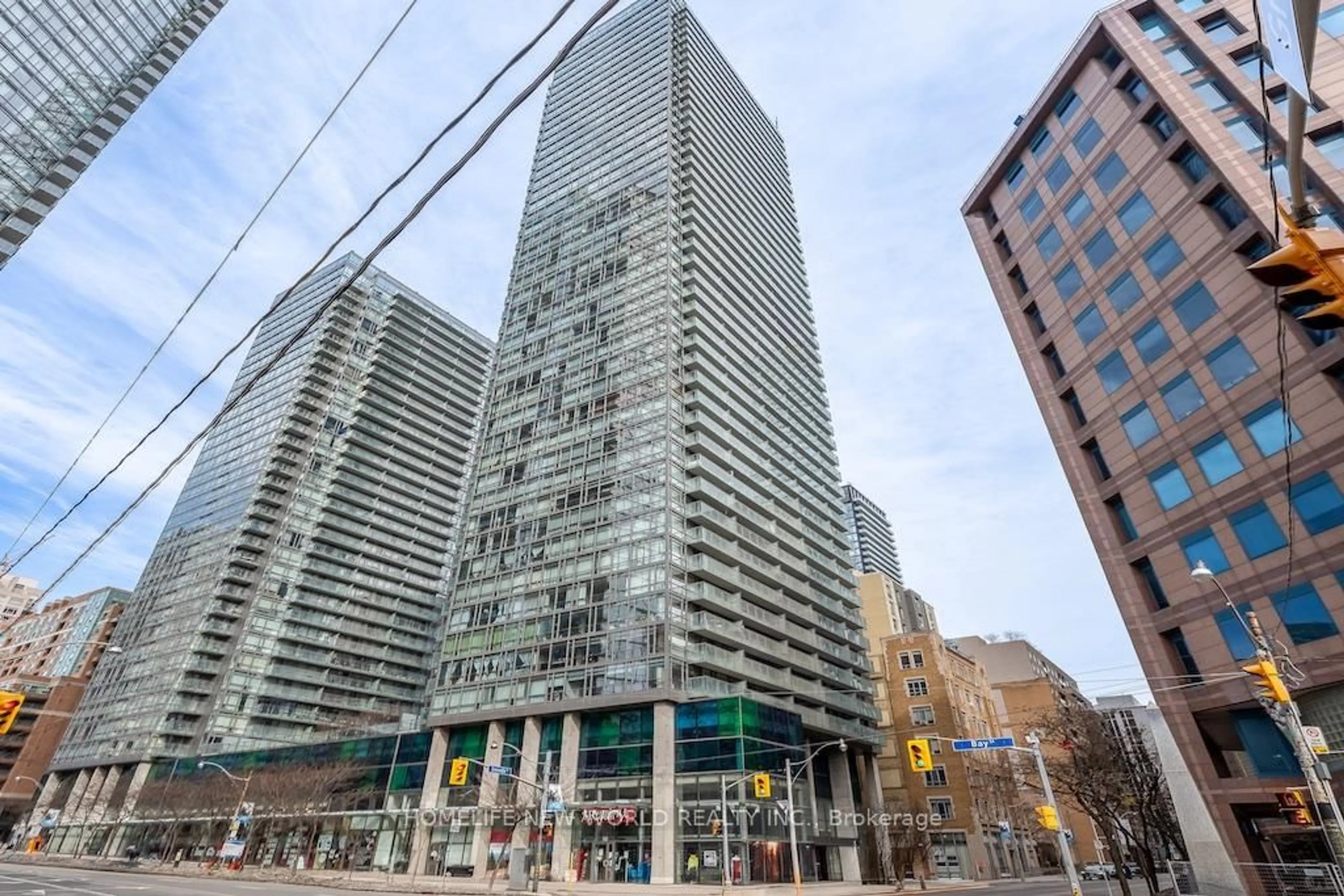 Patio, street for 38 Grenville St #505, Toronto Ontario M4Y 1A5