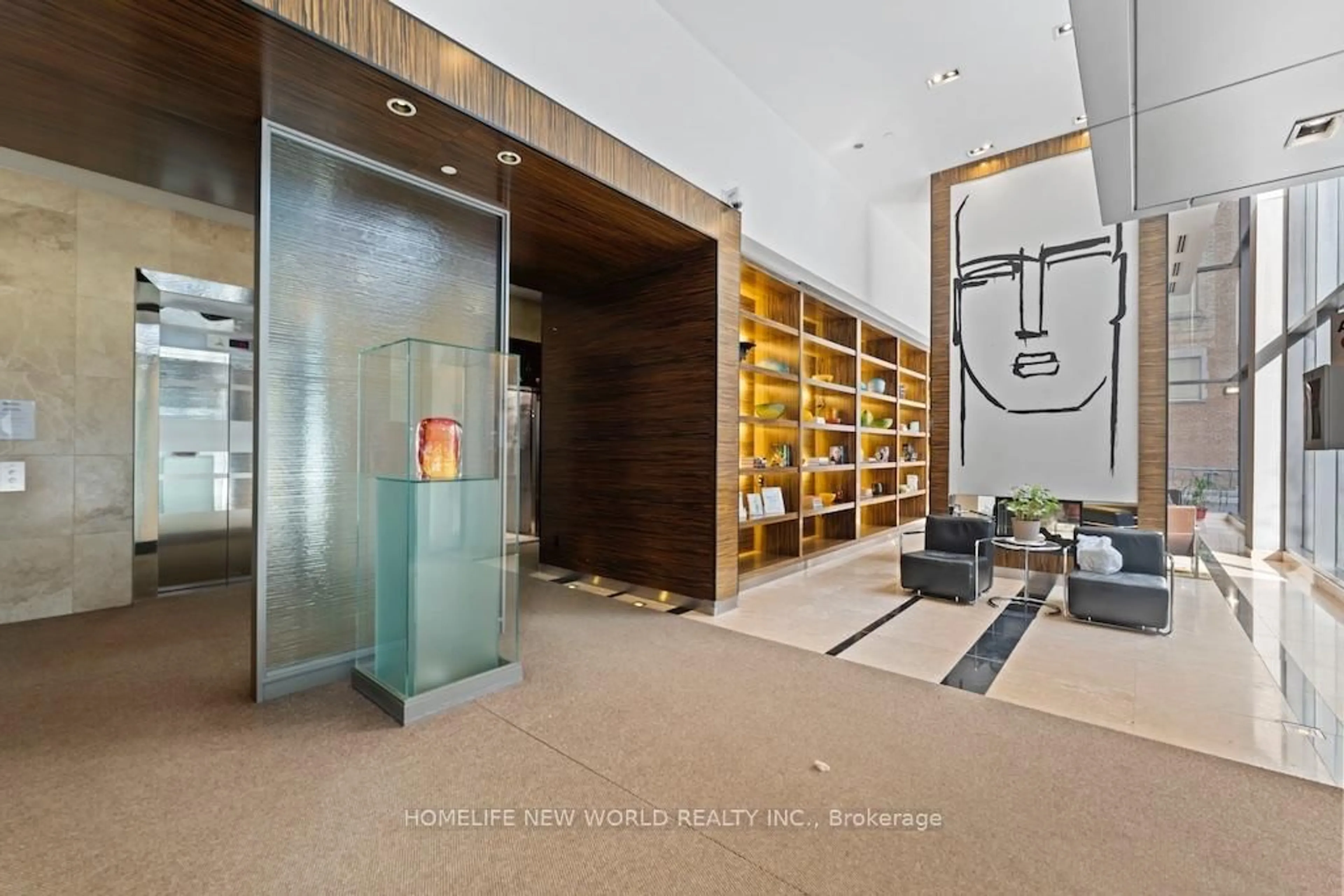 Indoor foyer for 38 Grenville St #505, Toronto Ontario M4Y 1A5