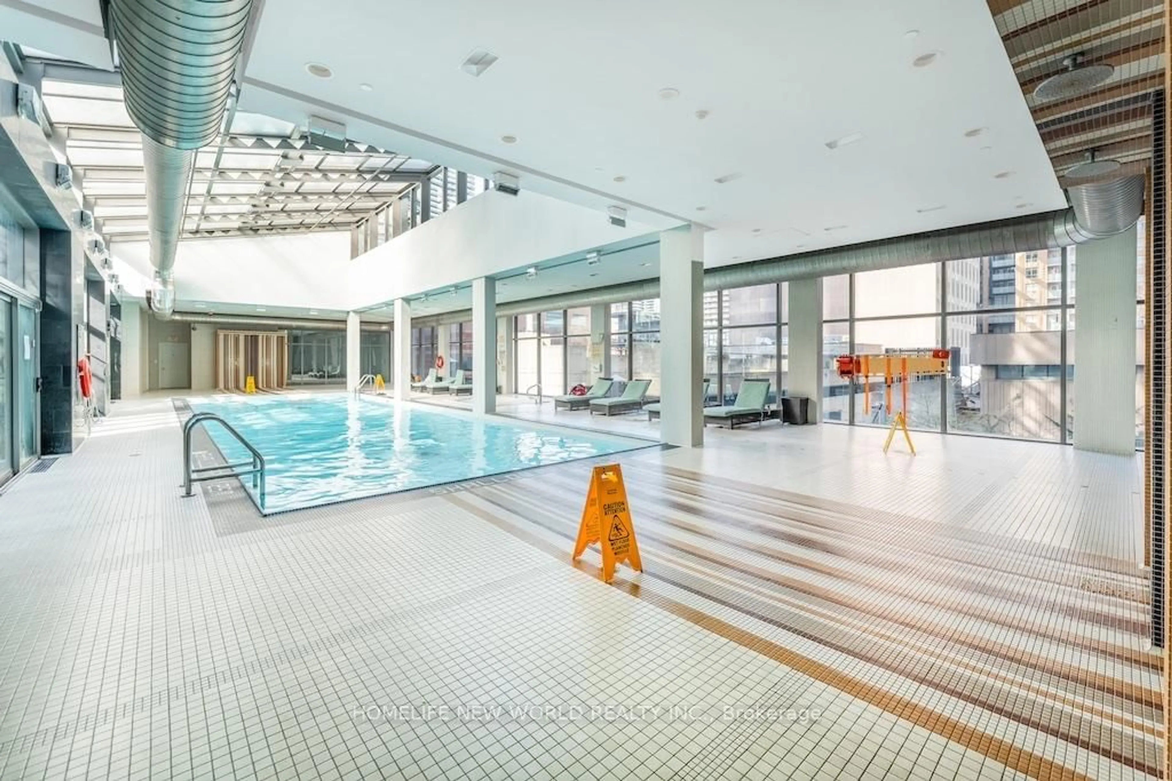 Pool for 38 Grenville St #505, Toronto Ontario M4Y 1A5