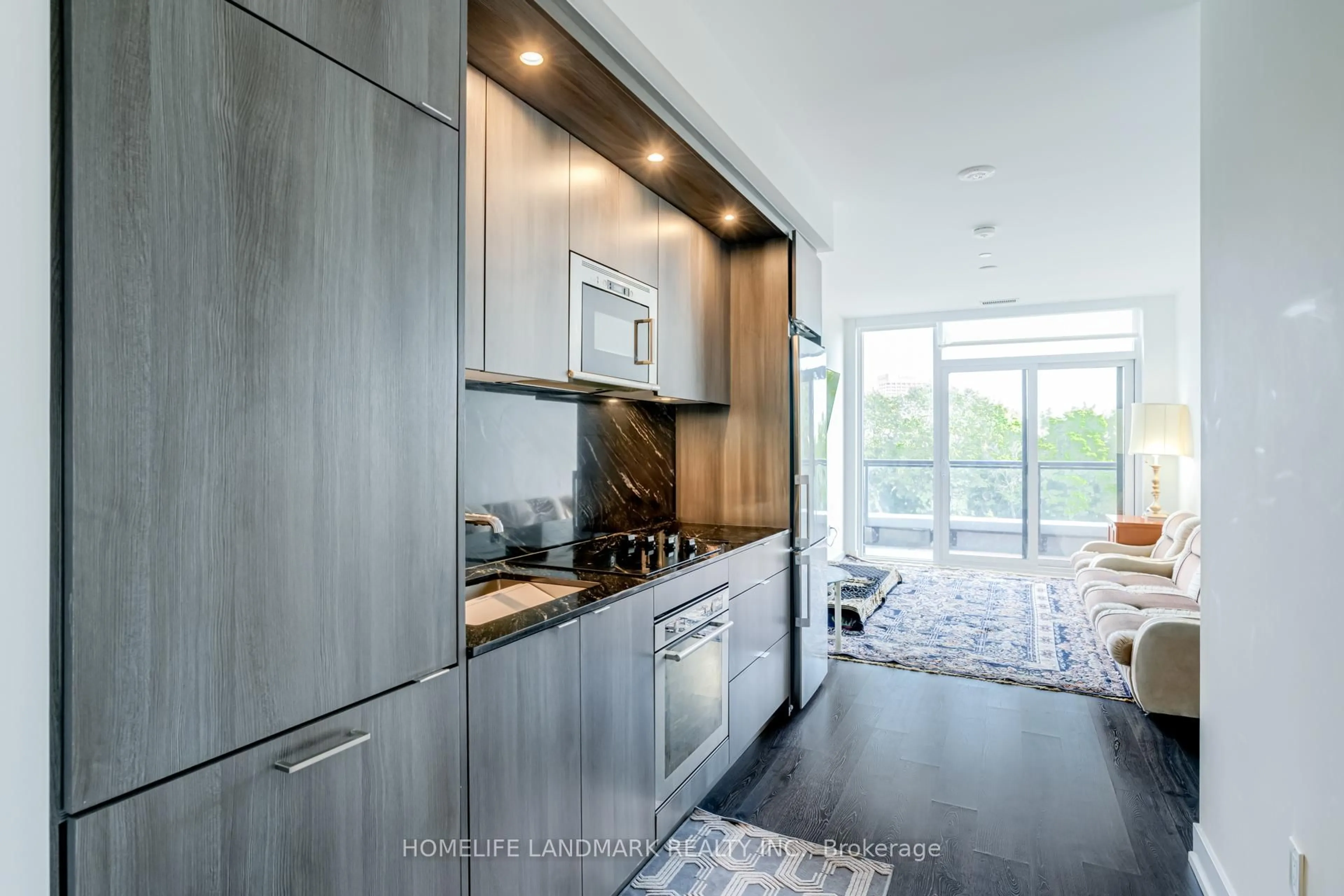 Contemporary kitchen, unknown for 30 Inn On The Park Dr #512, Toronto Ontario M3C 0P7