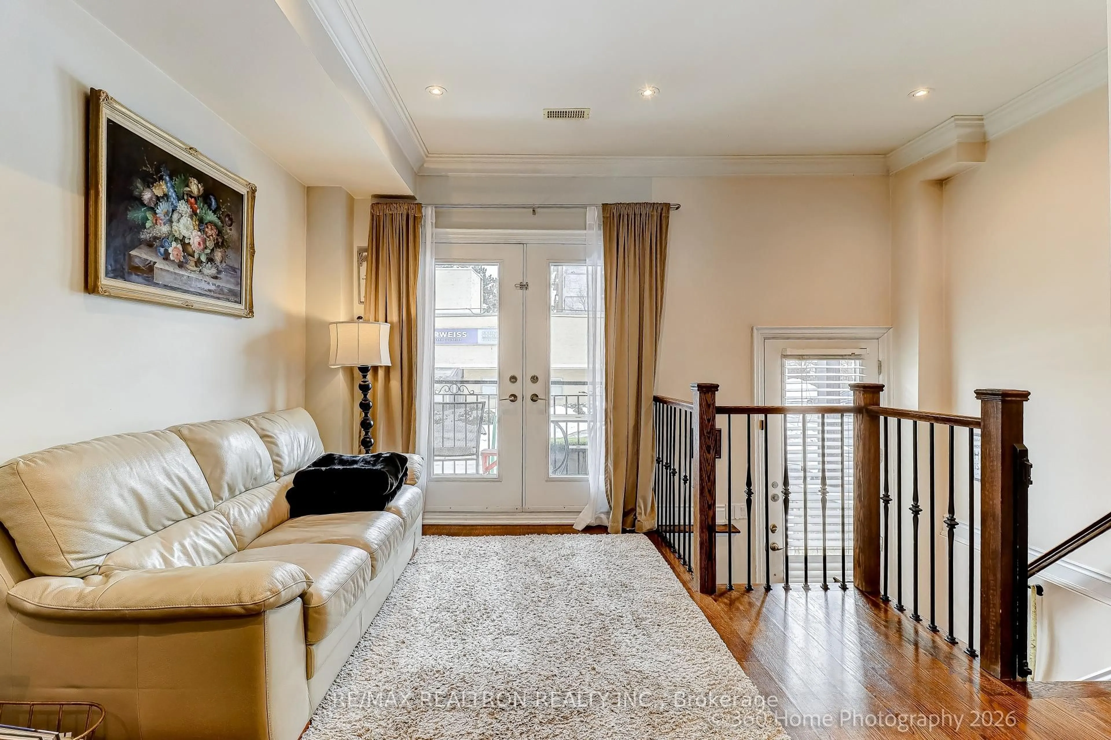 Unknown for 7 Stadacona Dr, Toronto Ontario M6A 1Y5