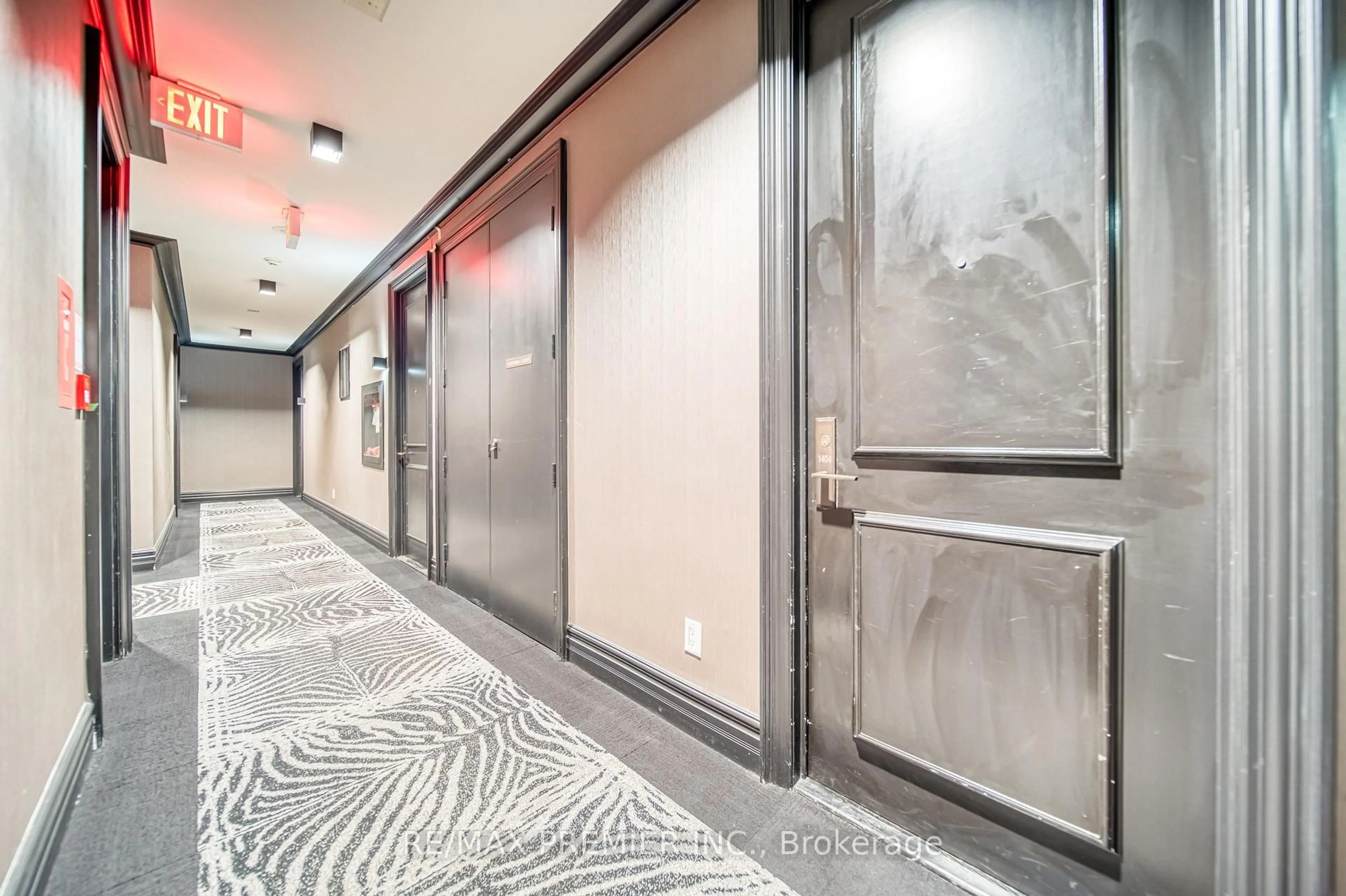 Indoor foyer for 1 Scott St #1404, Toronto Ontario M5E 1A1