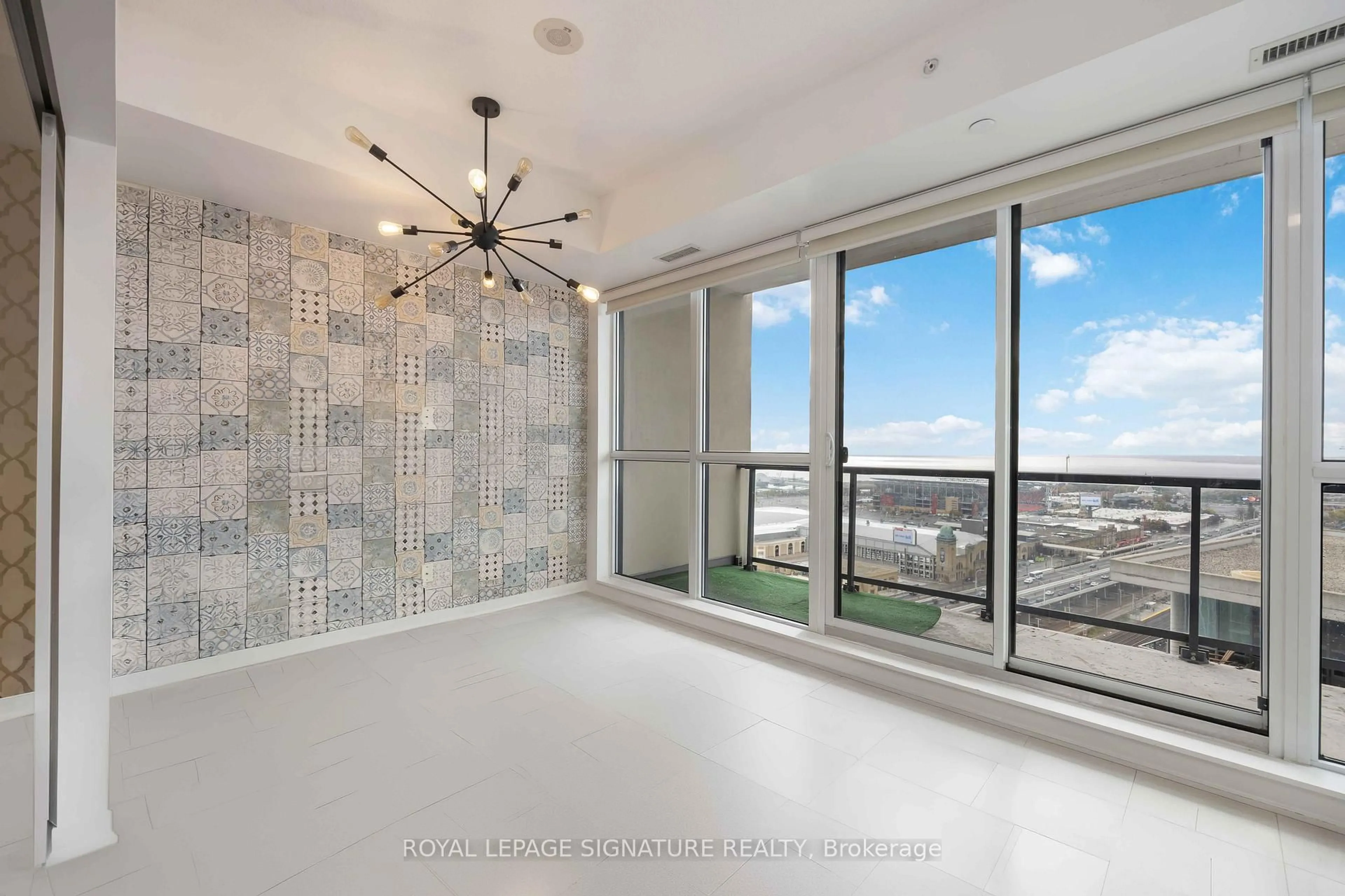 A pic of a room for 51 East Liberty St #2215, Toronto Ontario M6K 3P8